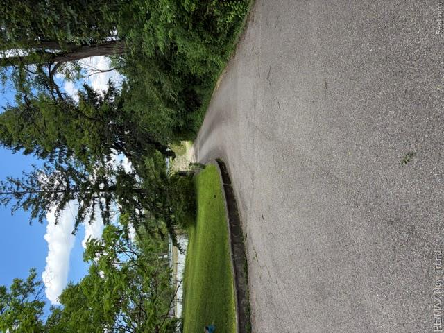8715 N Wayne Road Property Photo 13