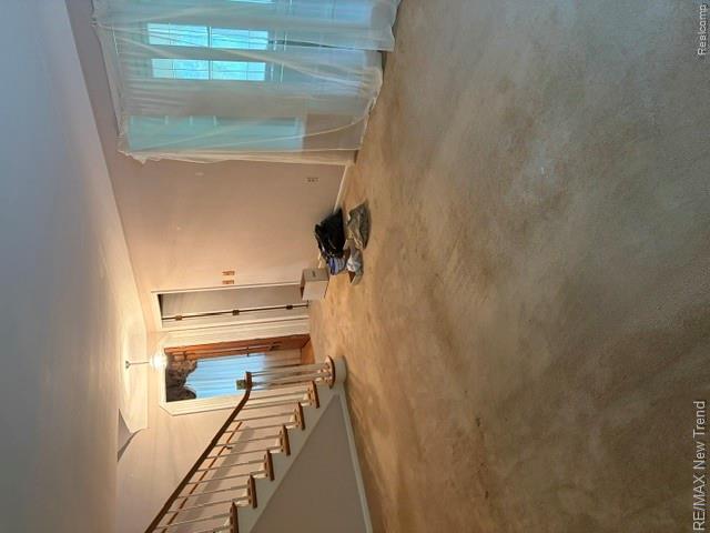 8715 N Wayne Road Property Photo 16