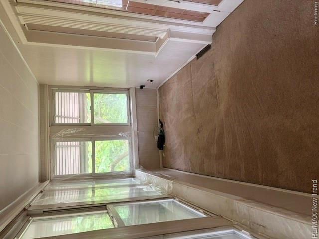 8715 N Wayne Road Property Photo 19