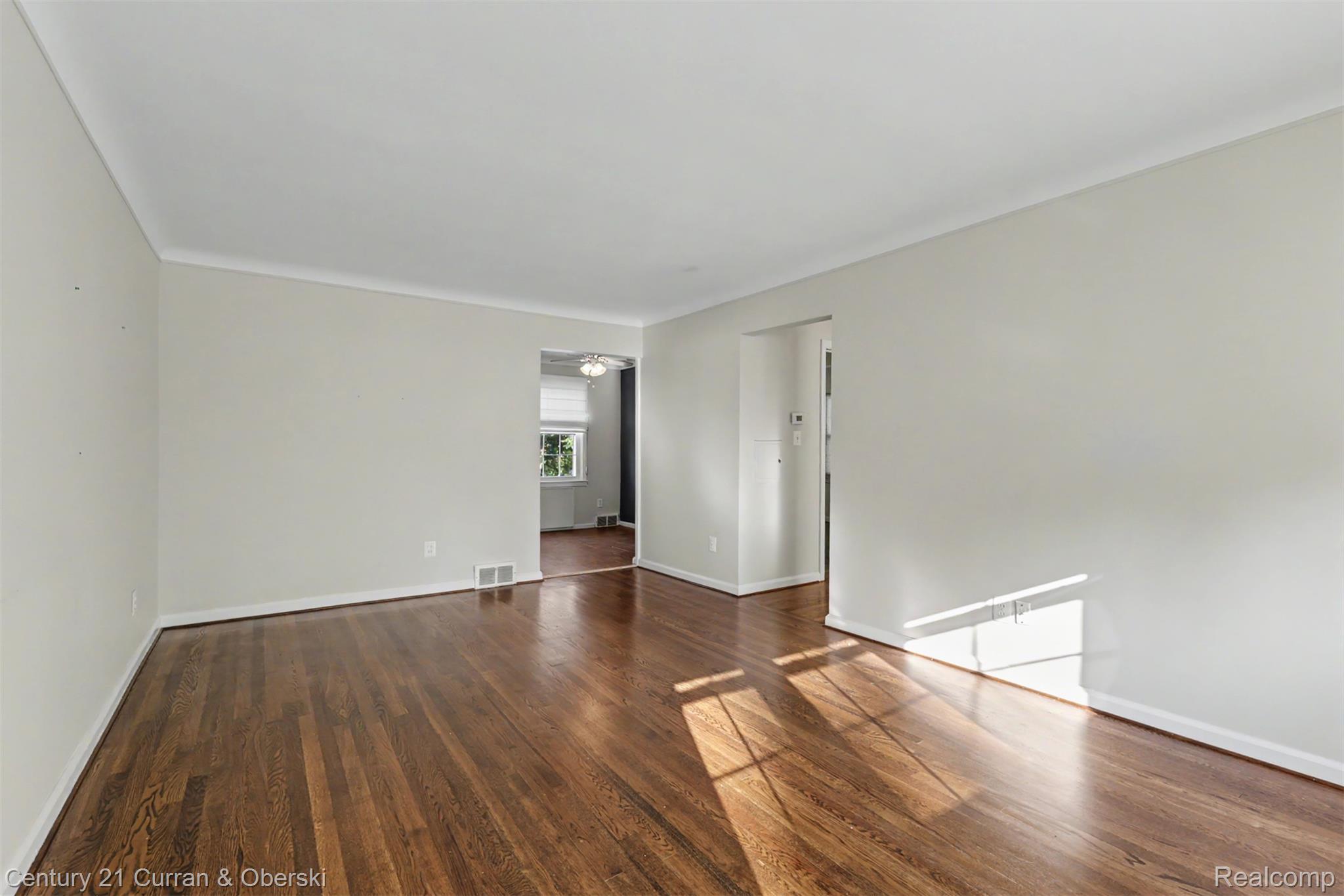 726 S Military Street Property Photo 9