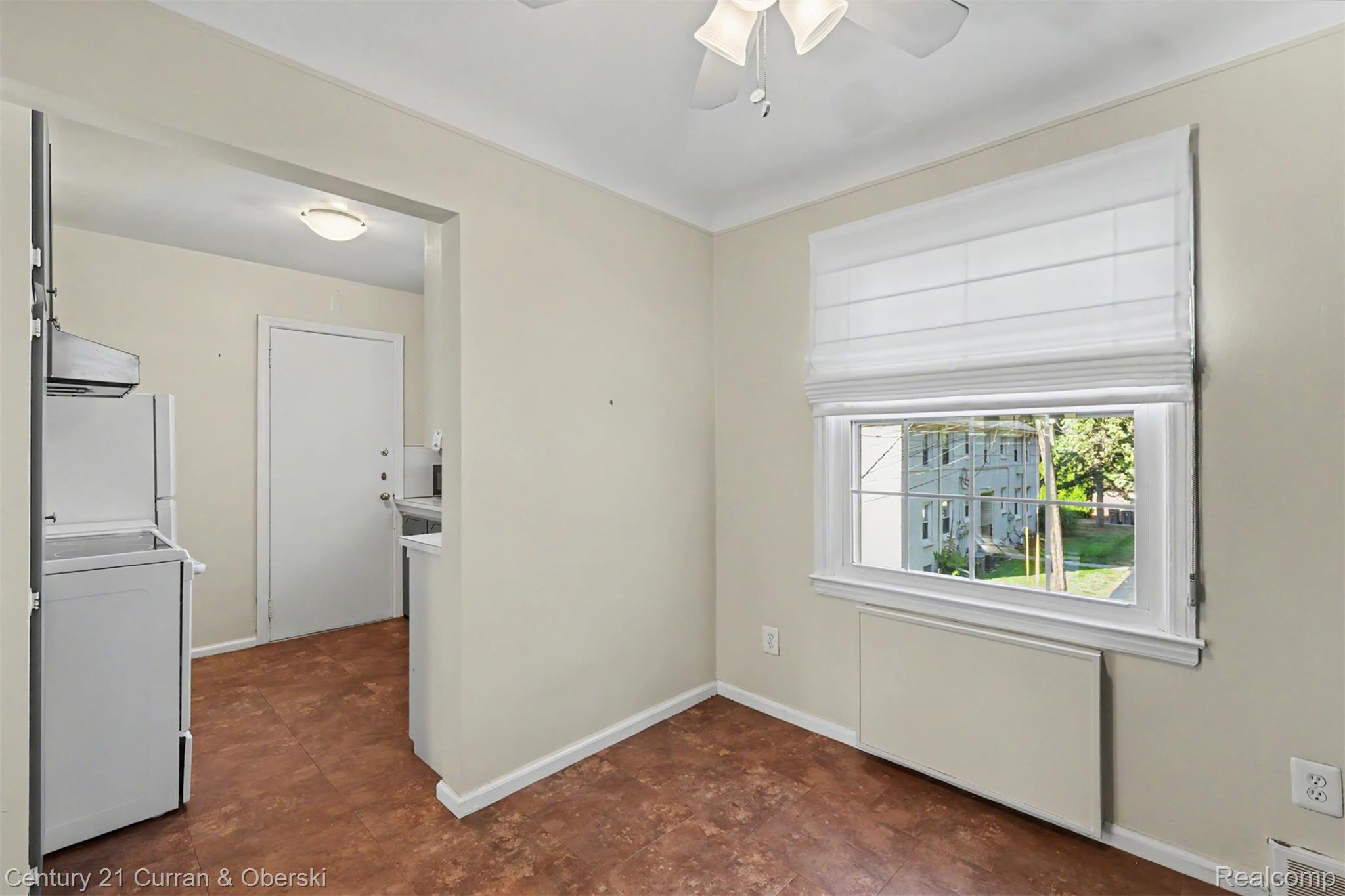 726 S Military Street Property Photo 12
