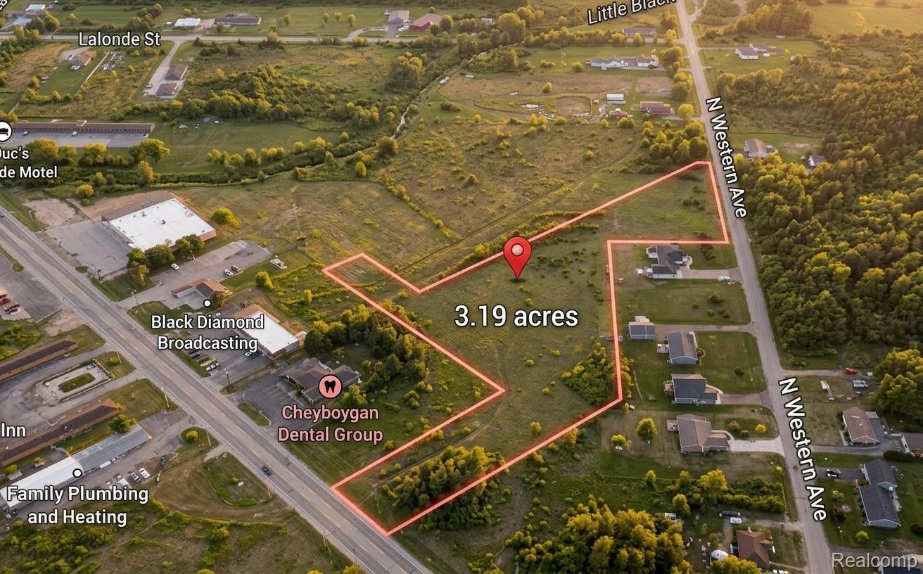 Parcel A Mackinaw Avenue Property Photo 1