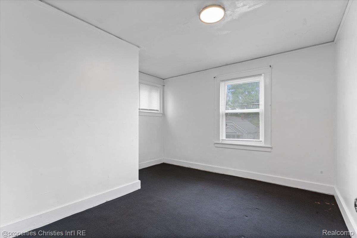 16171 Santa Rosa Drive Property Photo 13