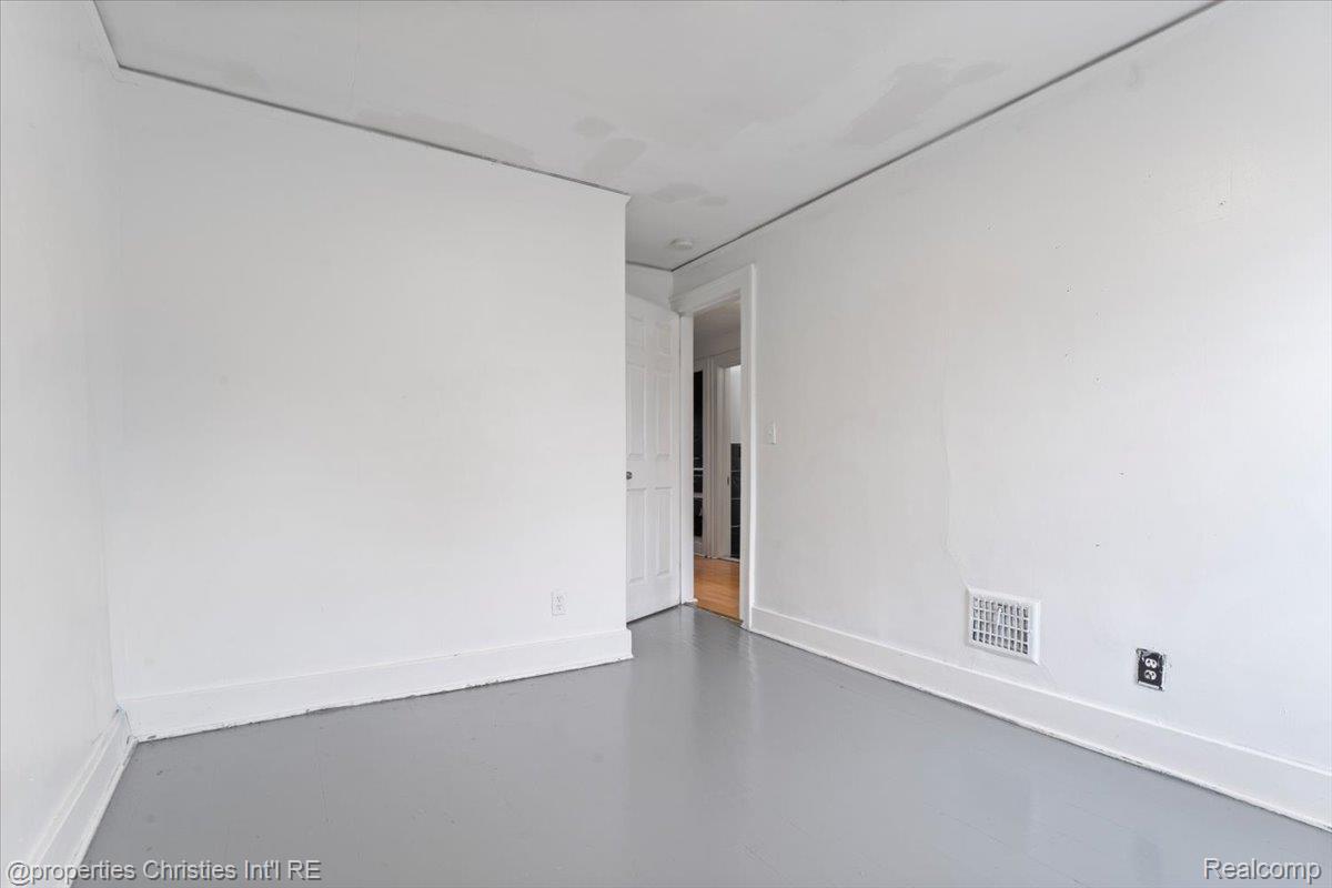 16171 Santa Rosa Drive Property Photo 19