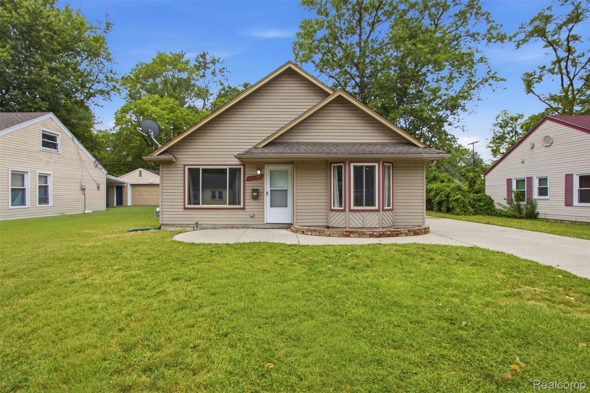 22141 Condon Street Property Photo 1