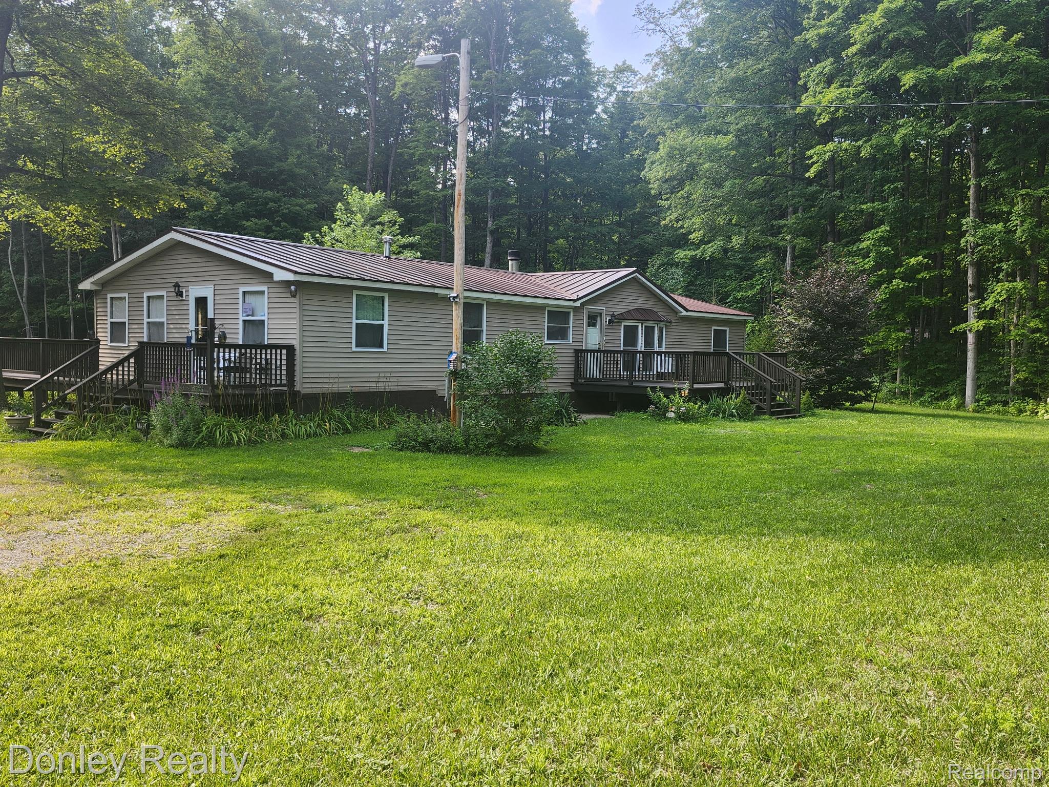 7795 County Road 571 Property Photo 1