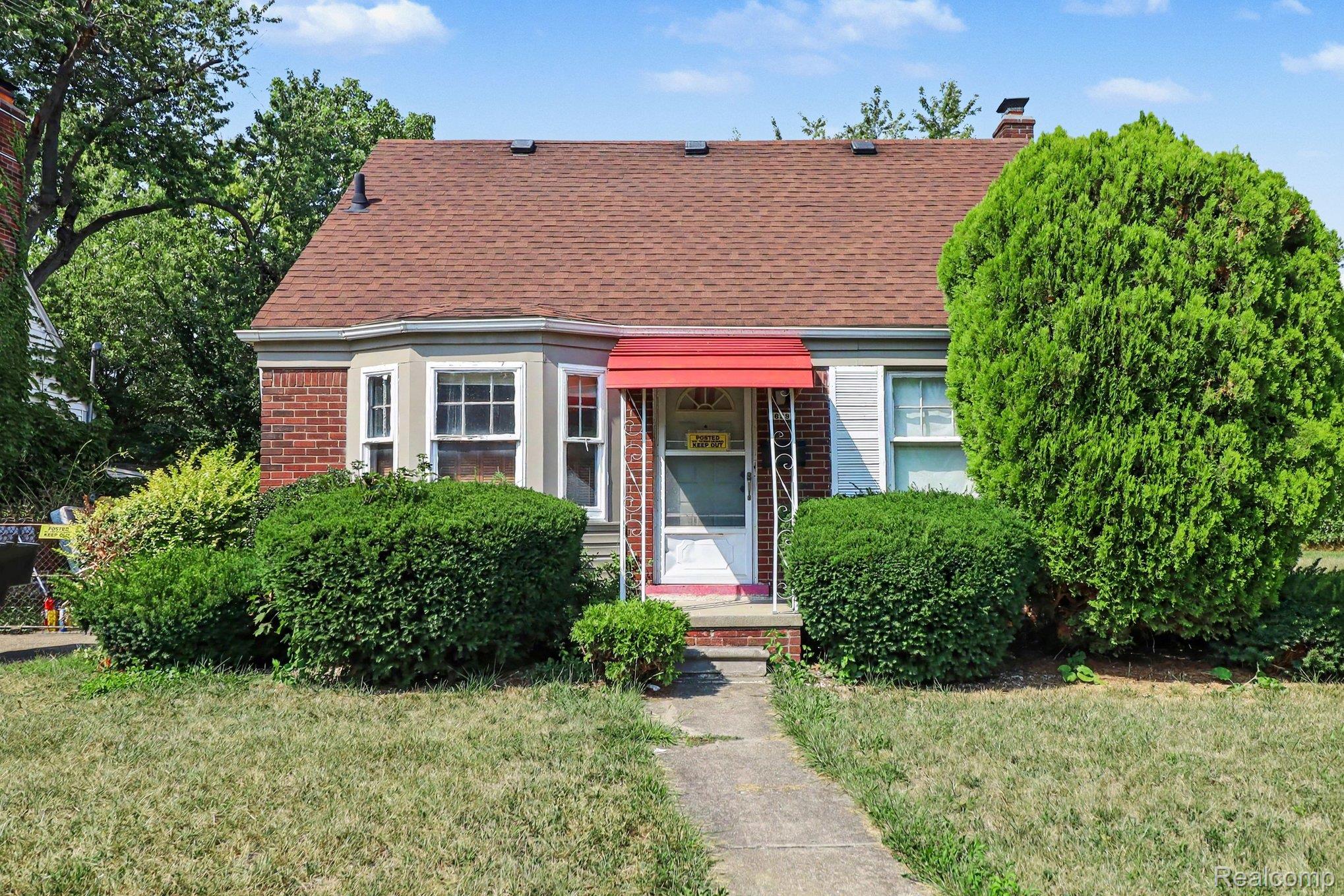 16299 Manning Street Property Photo 2