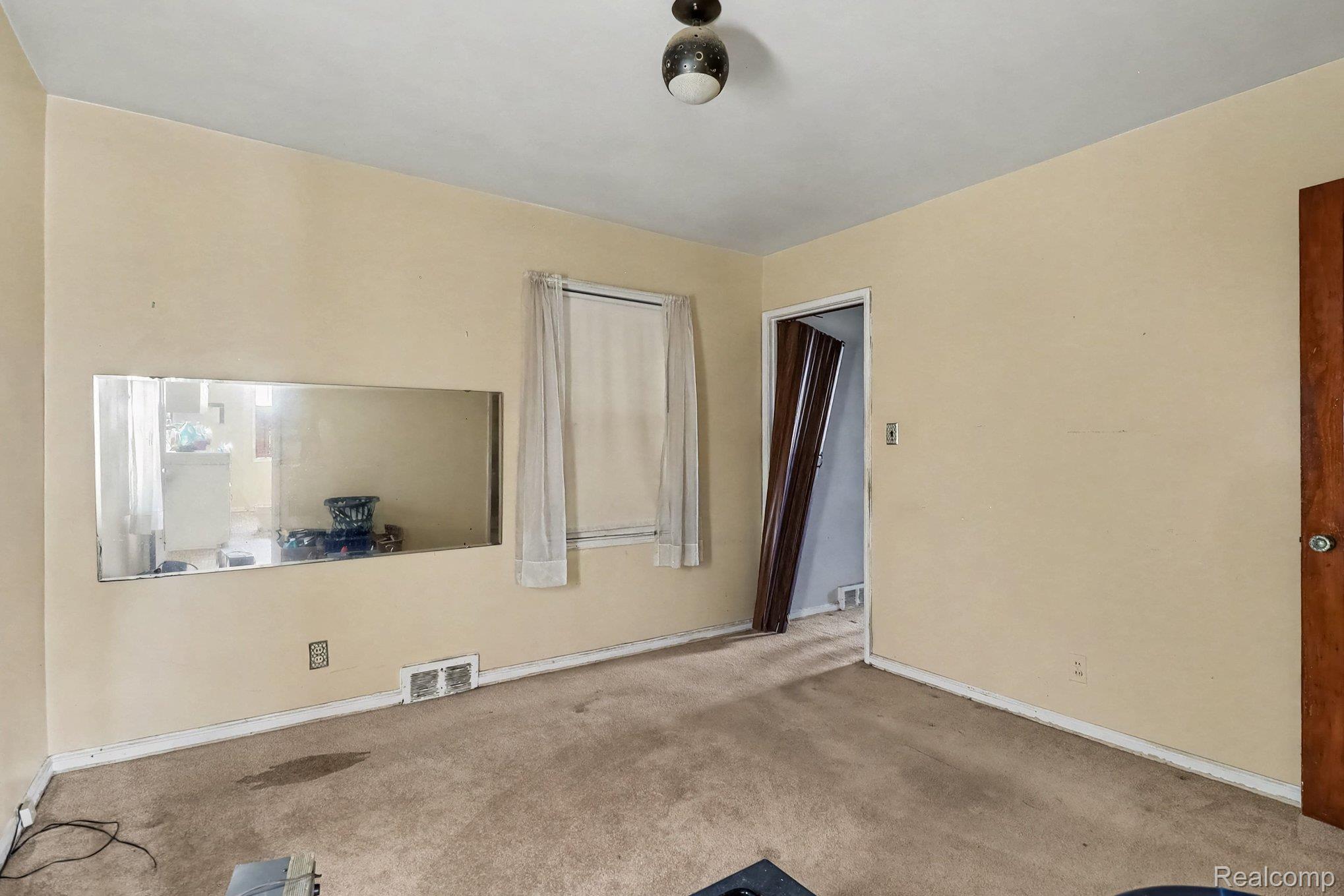 16299 Manning Street Property Photo 7