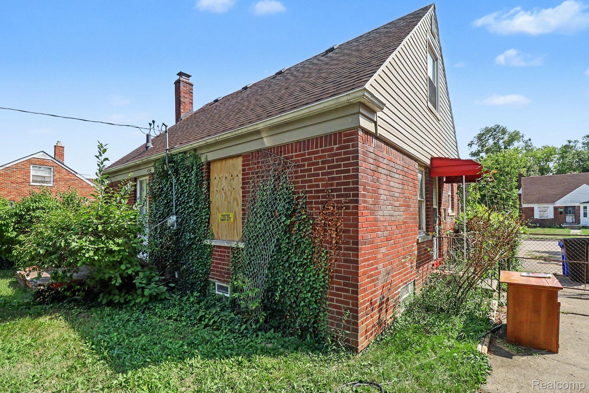 16299 Manning Street Property Photo 20