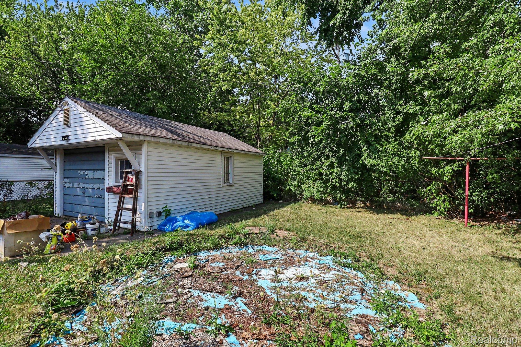 16299 Manning Street Property Photo 21