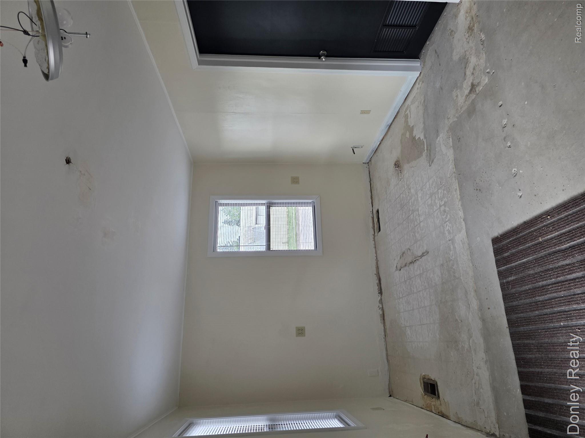 2998 Fenner Street Property Photo 4