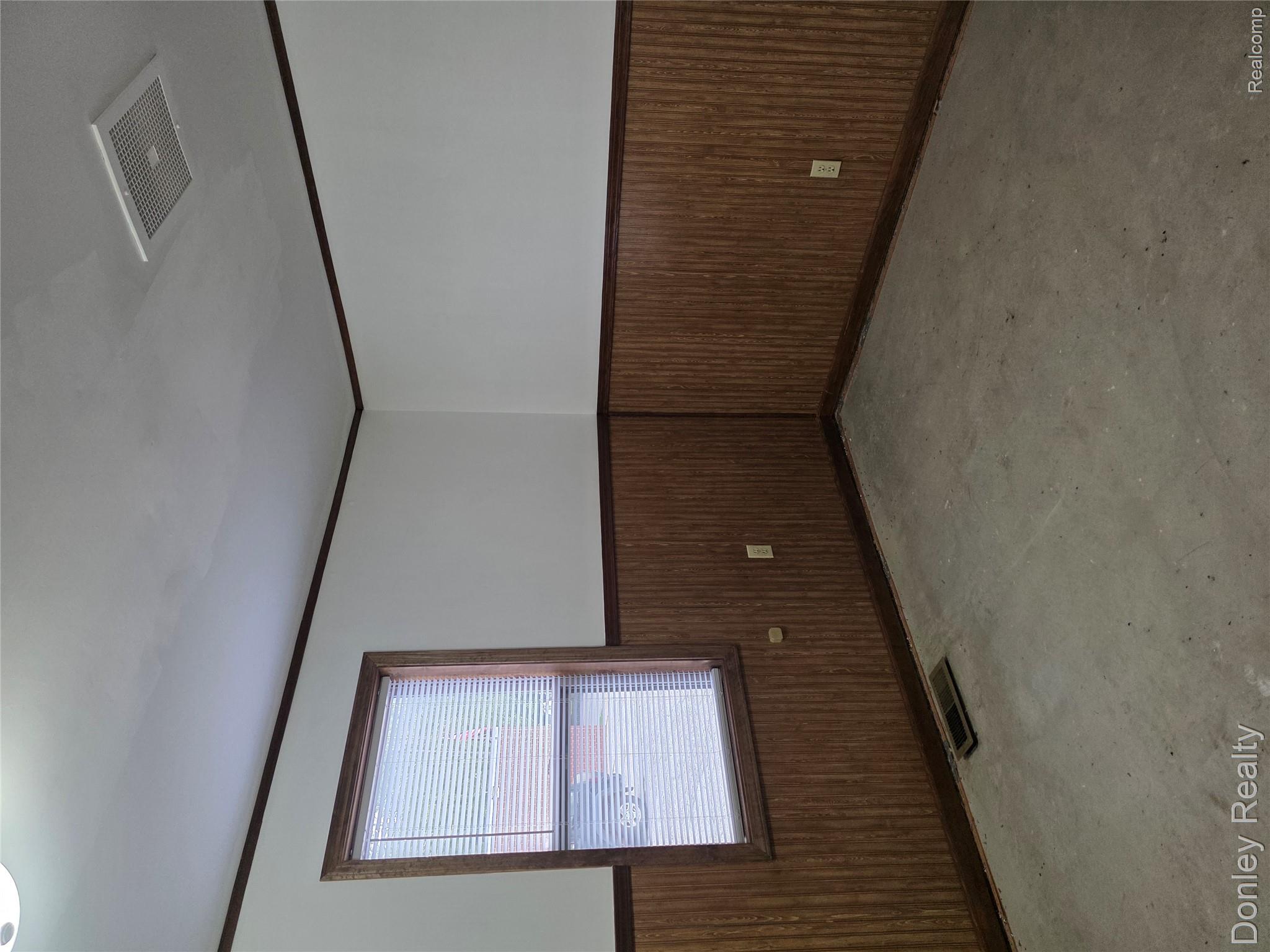2998 Fenner Street Property Photo 7
