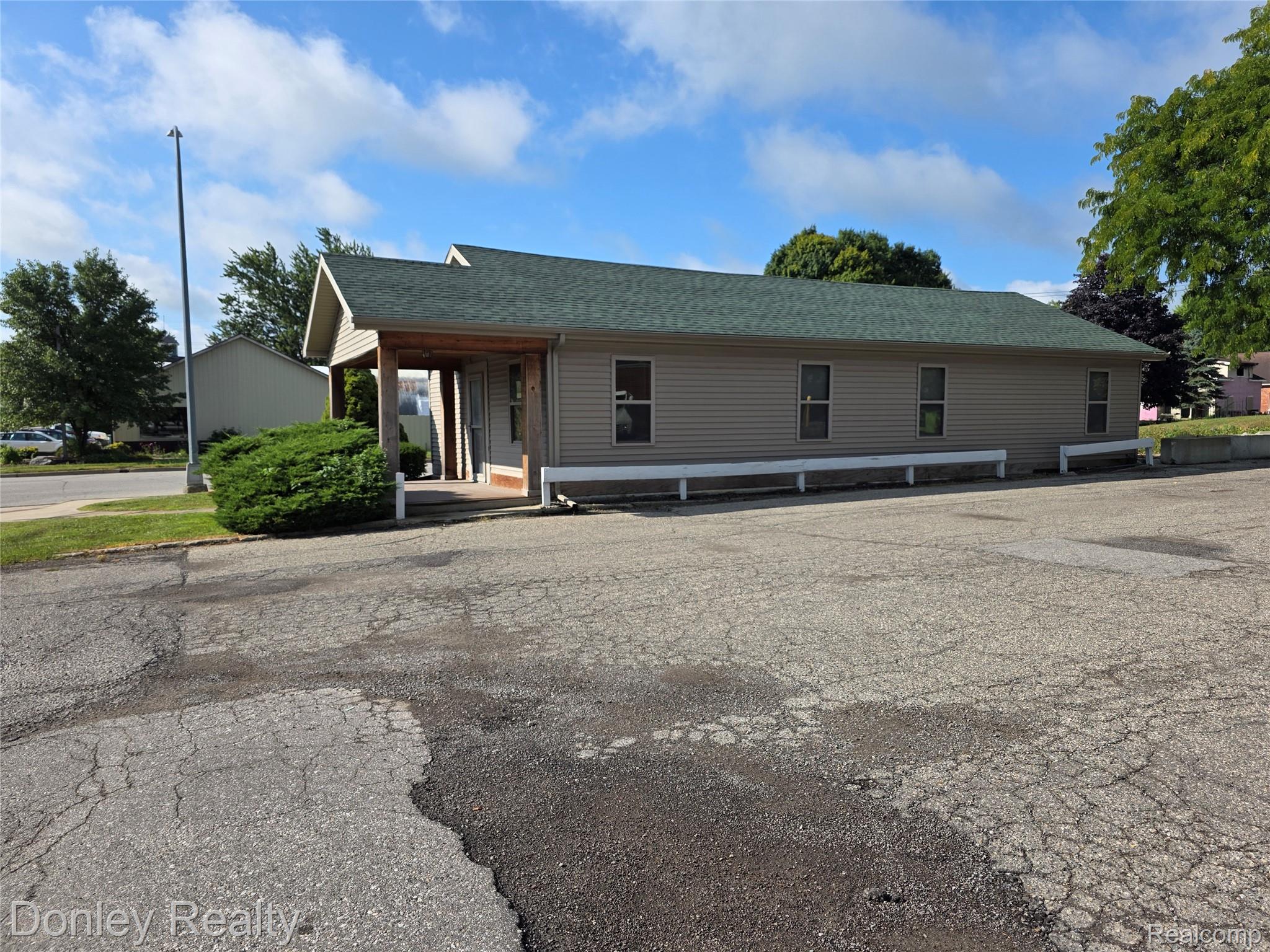 2998 Fenner Street Property Photo 15