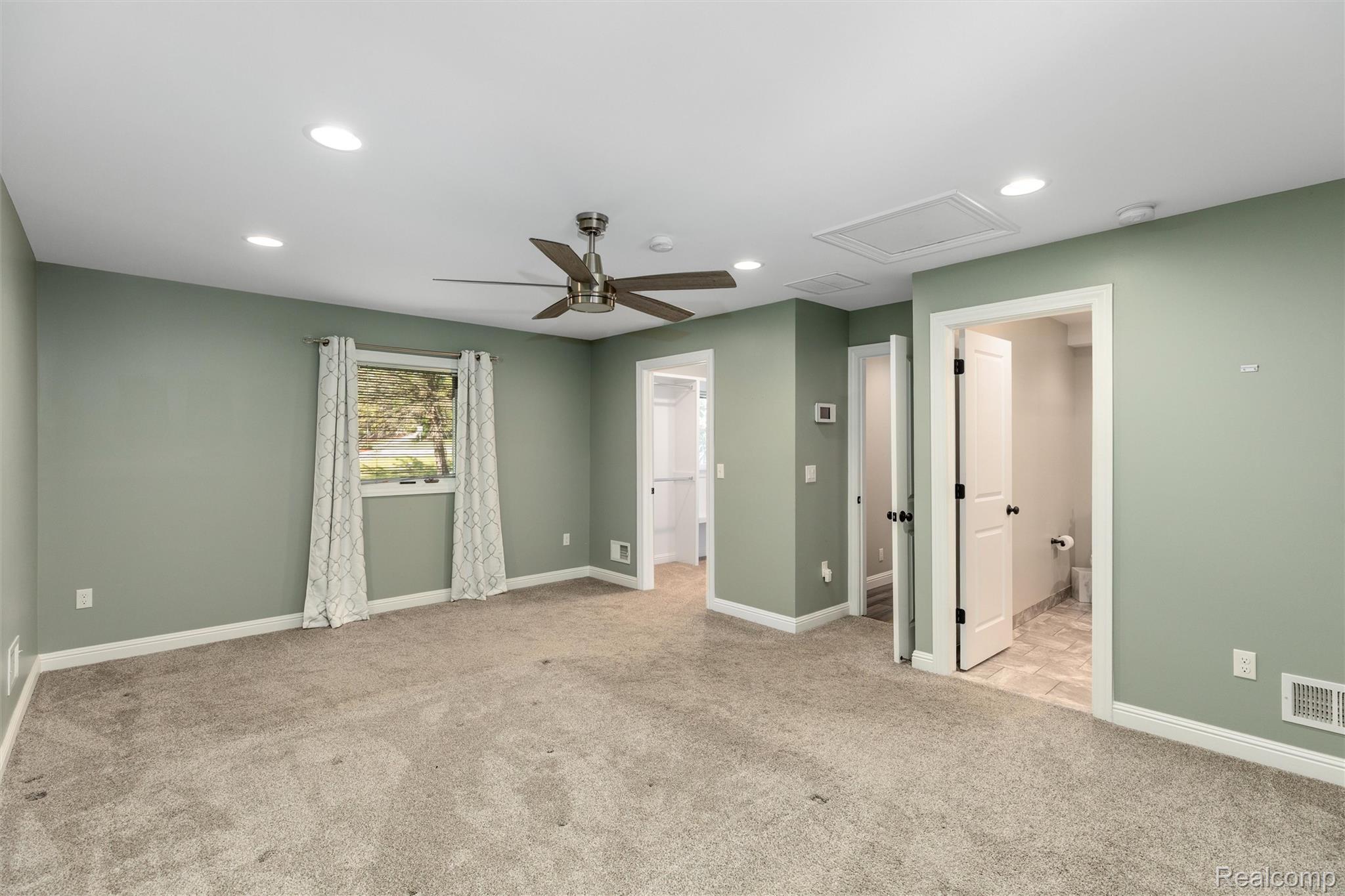 4915 Walnut Lake Road Property Photo 21