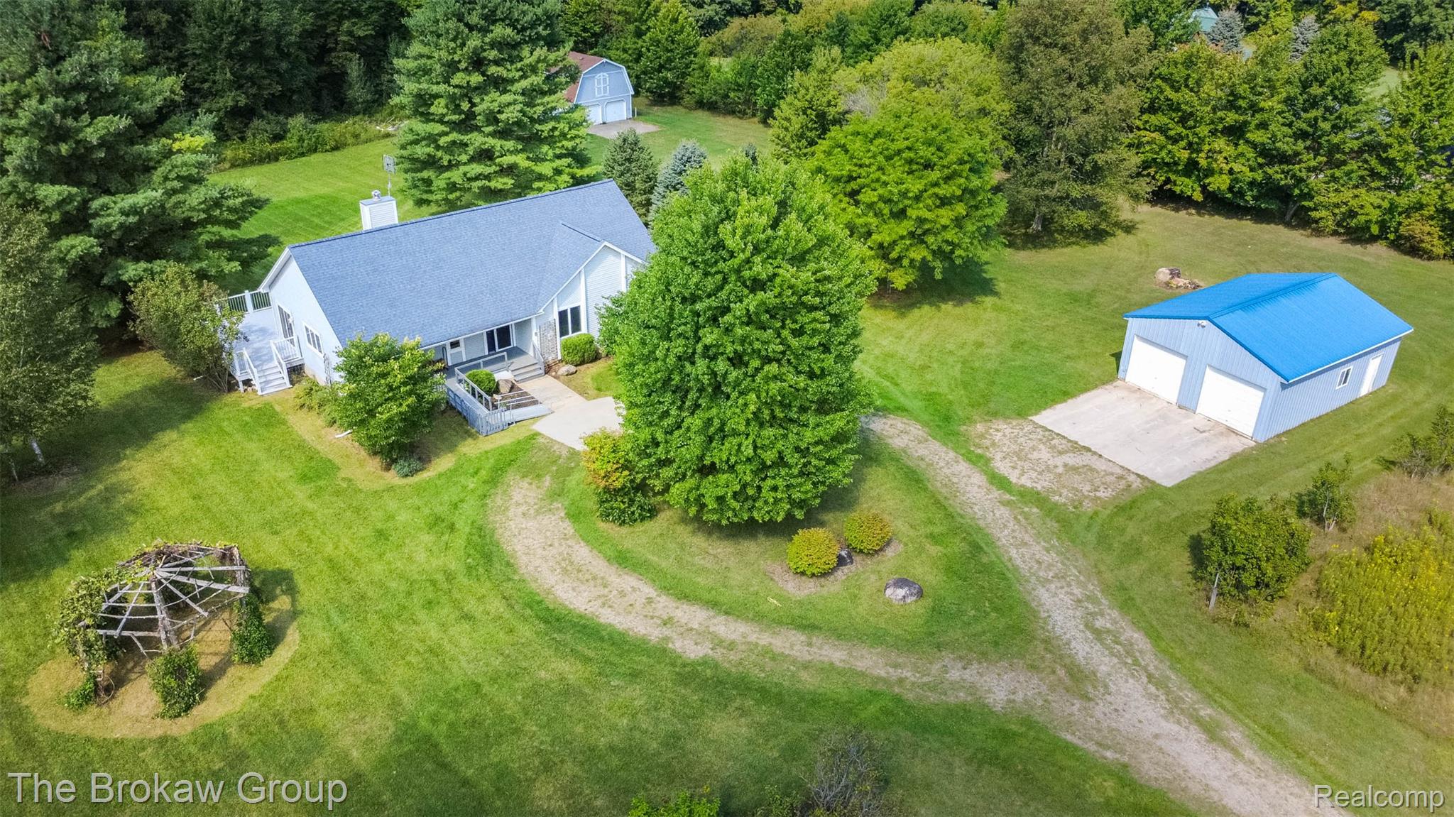 4707 Skelton Road Property Photo 1