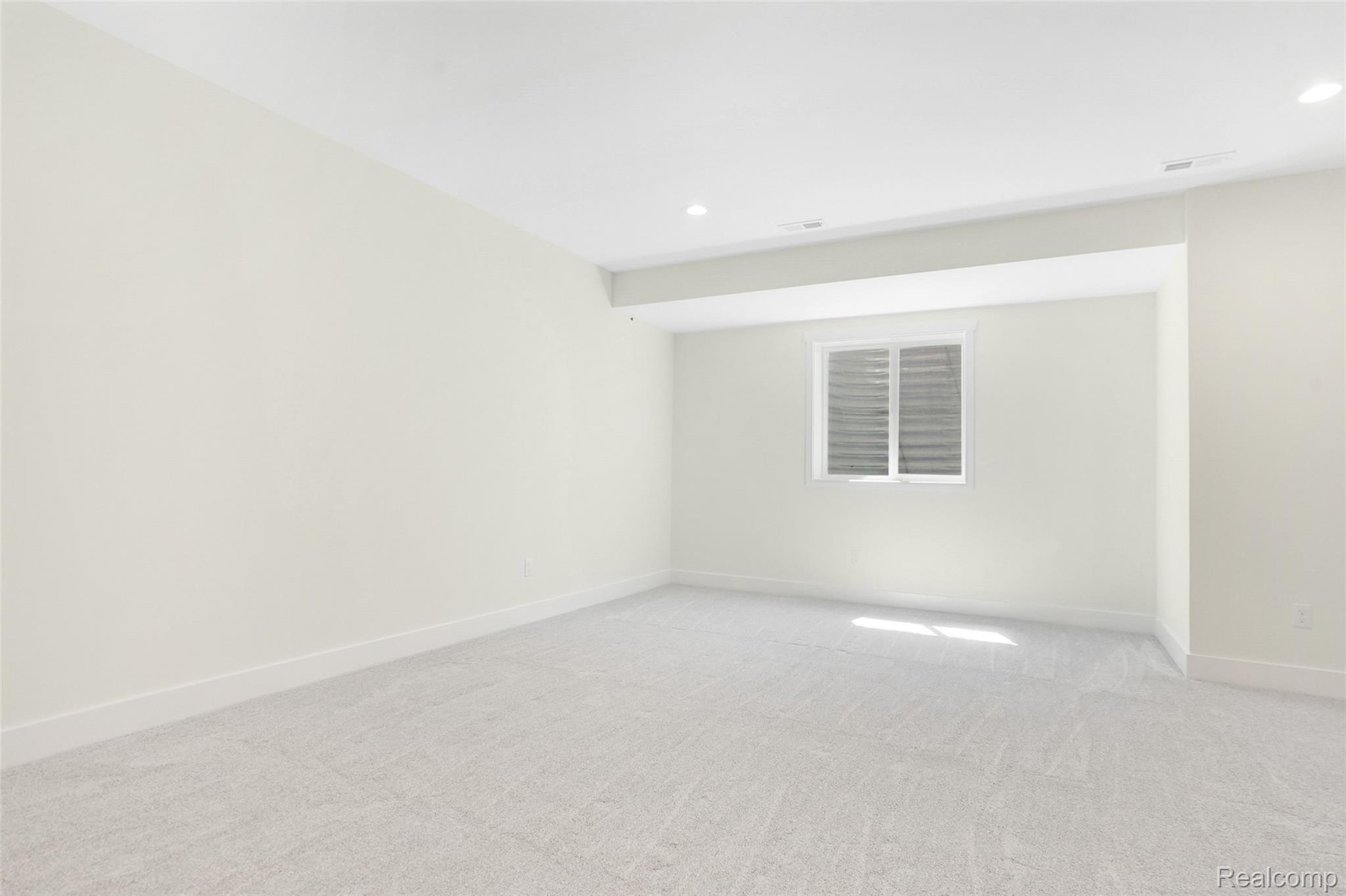 336 Mcdowell Drive Property Photo 24