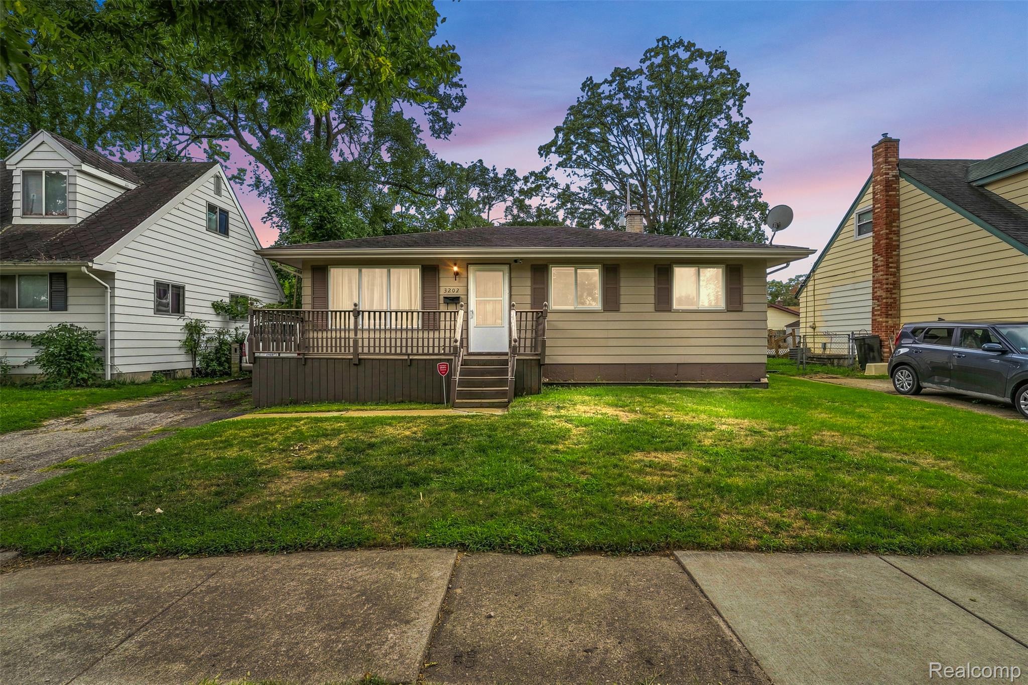 3202 Mcclure Avenue Property Photo 1