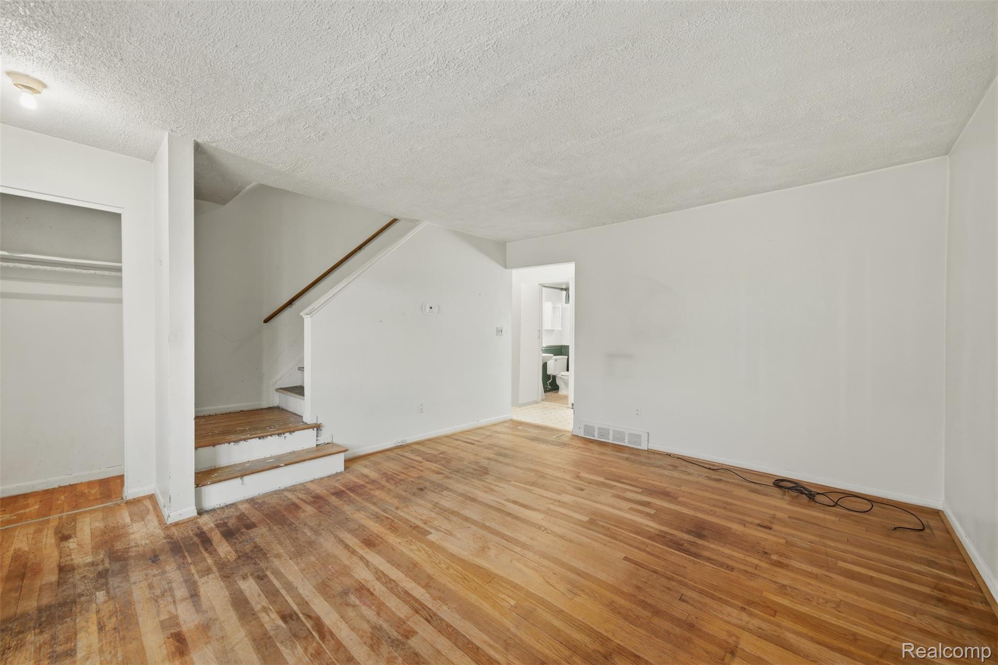 29250 Tessmer Court Property Photo 12