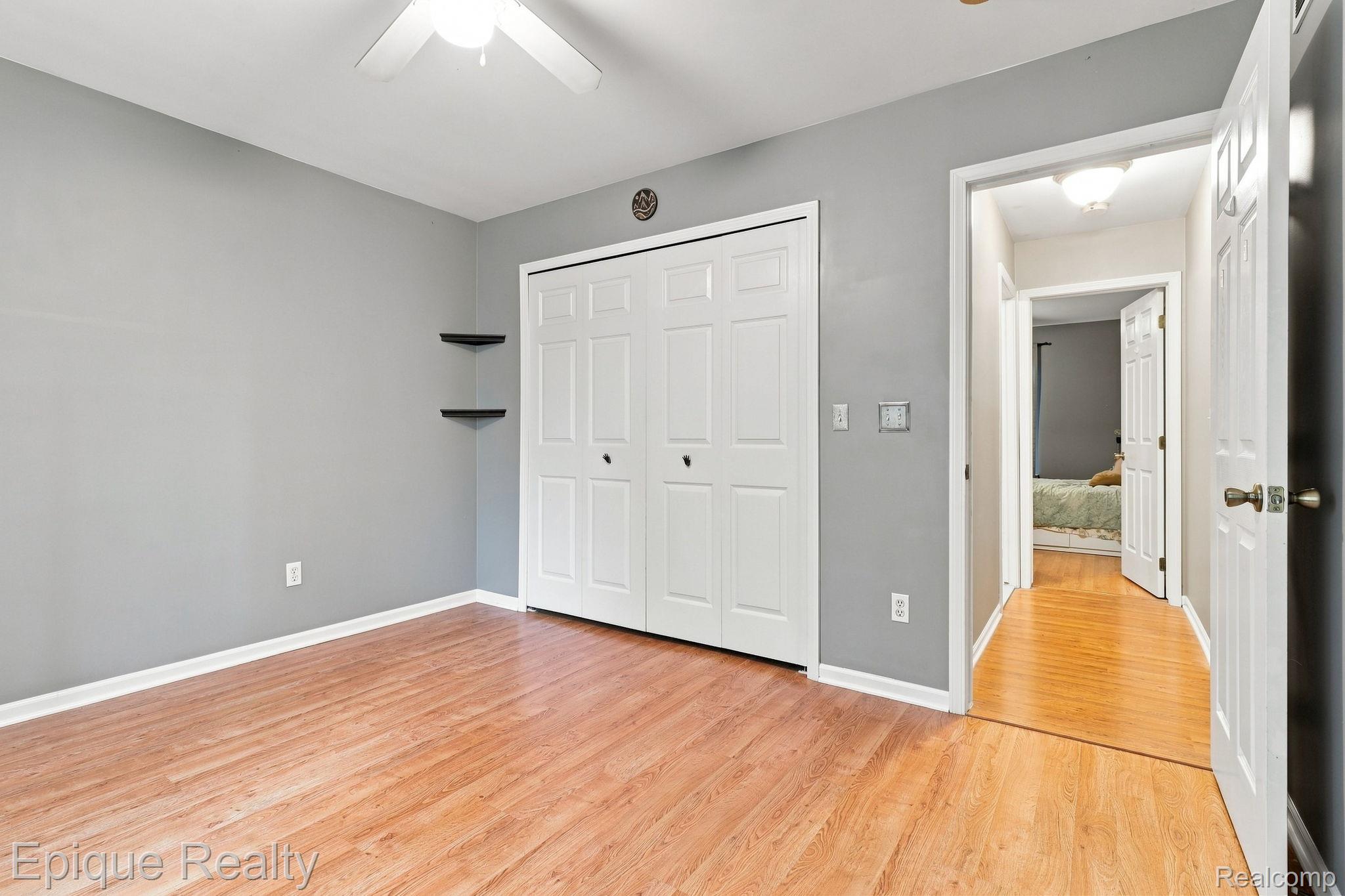 5208 Foxhill Lane Property Photo 17