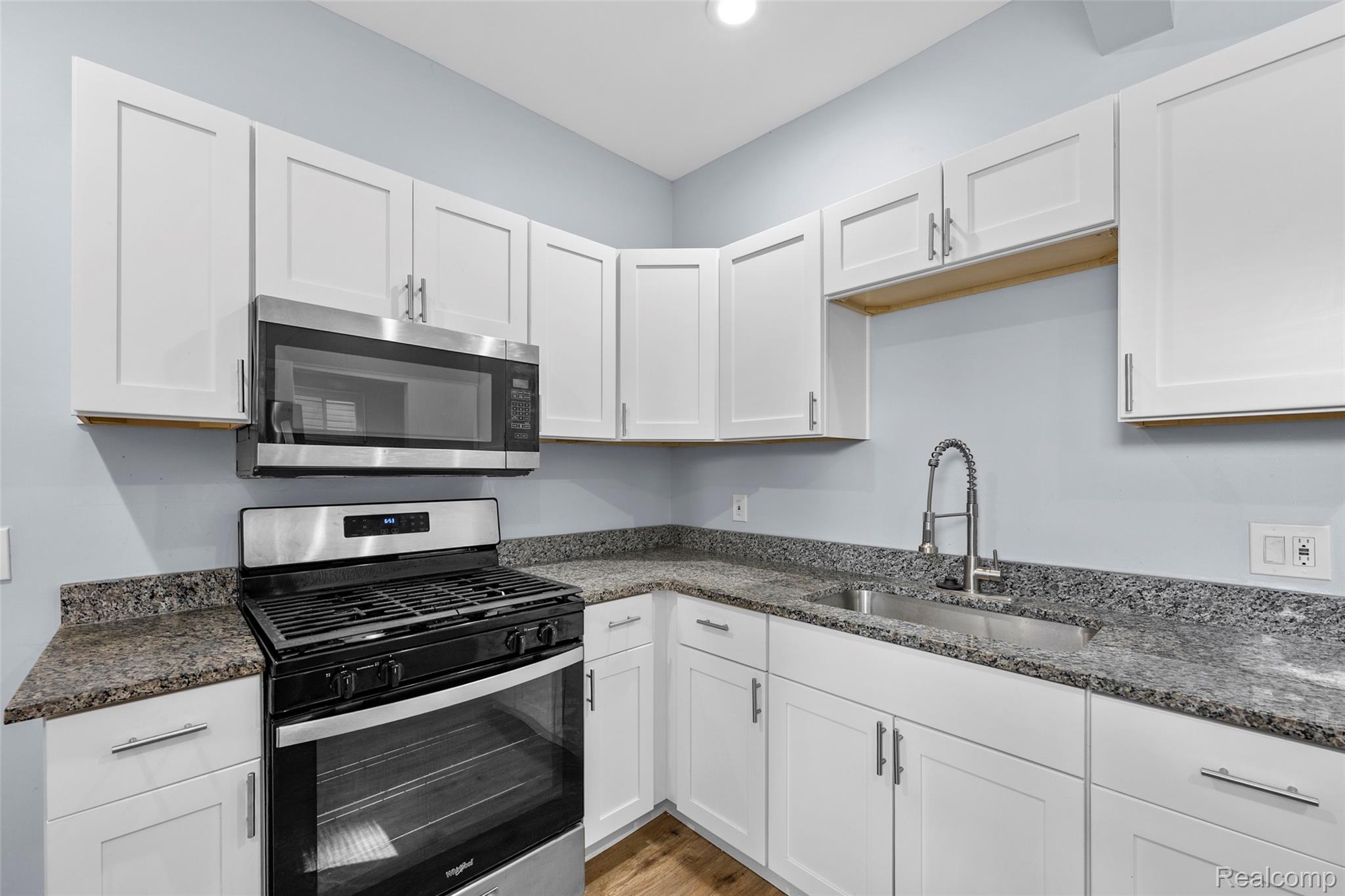 115 Richton Street Property Photo 14