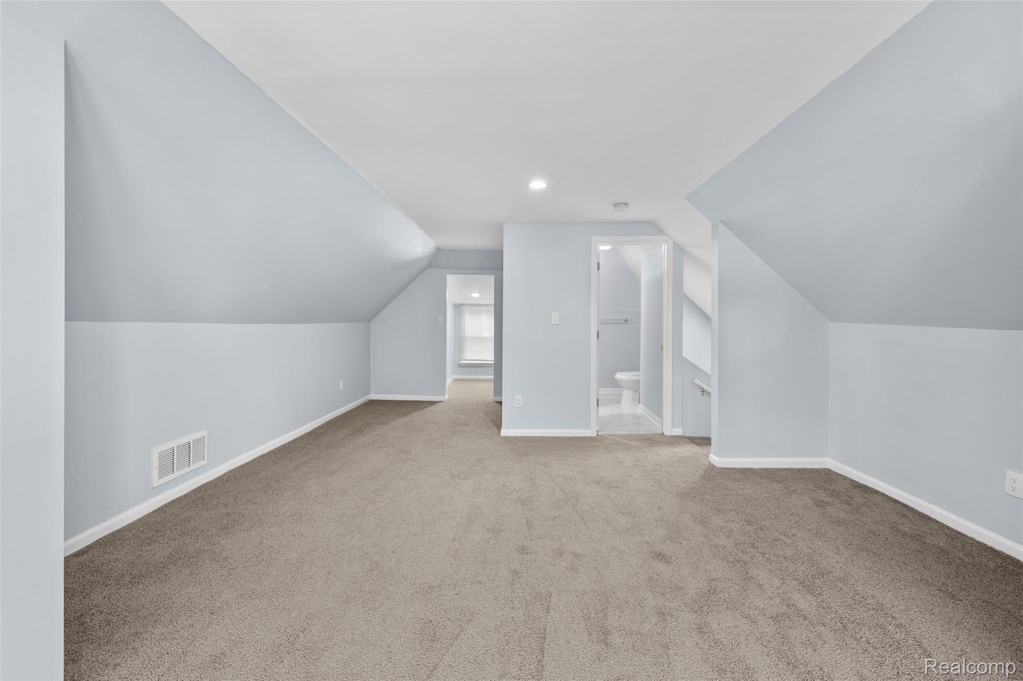 115 Richton Street Property Photo 32