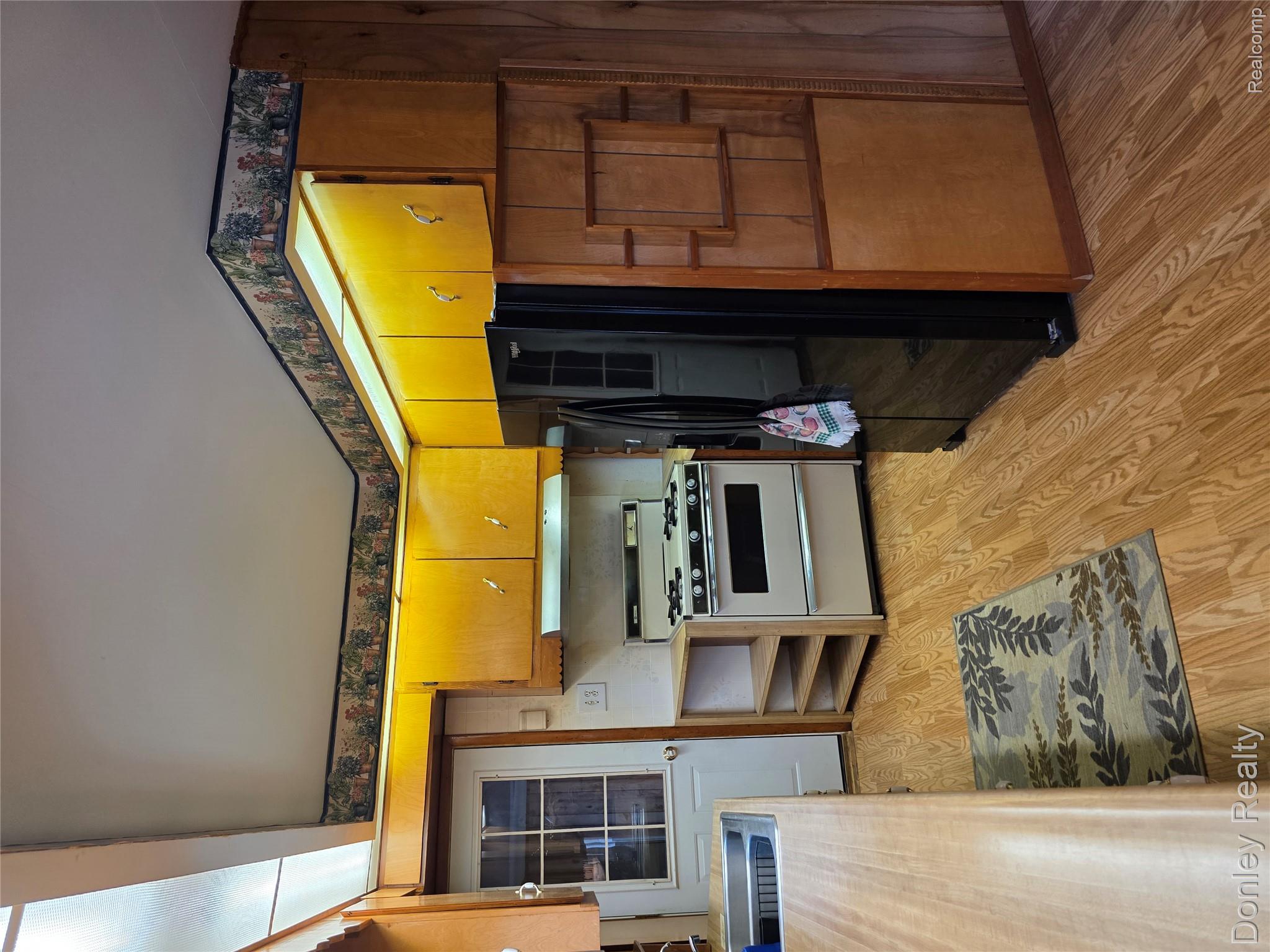 1611 Van Dyke Road Property Photo 3