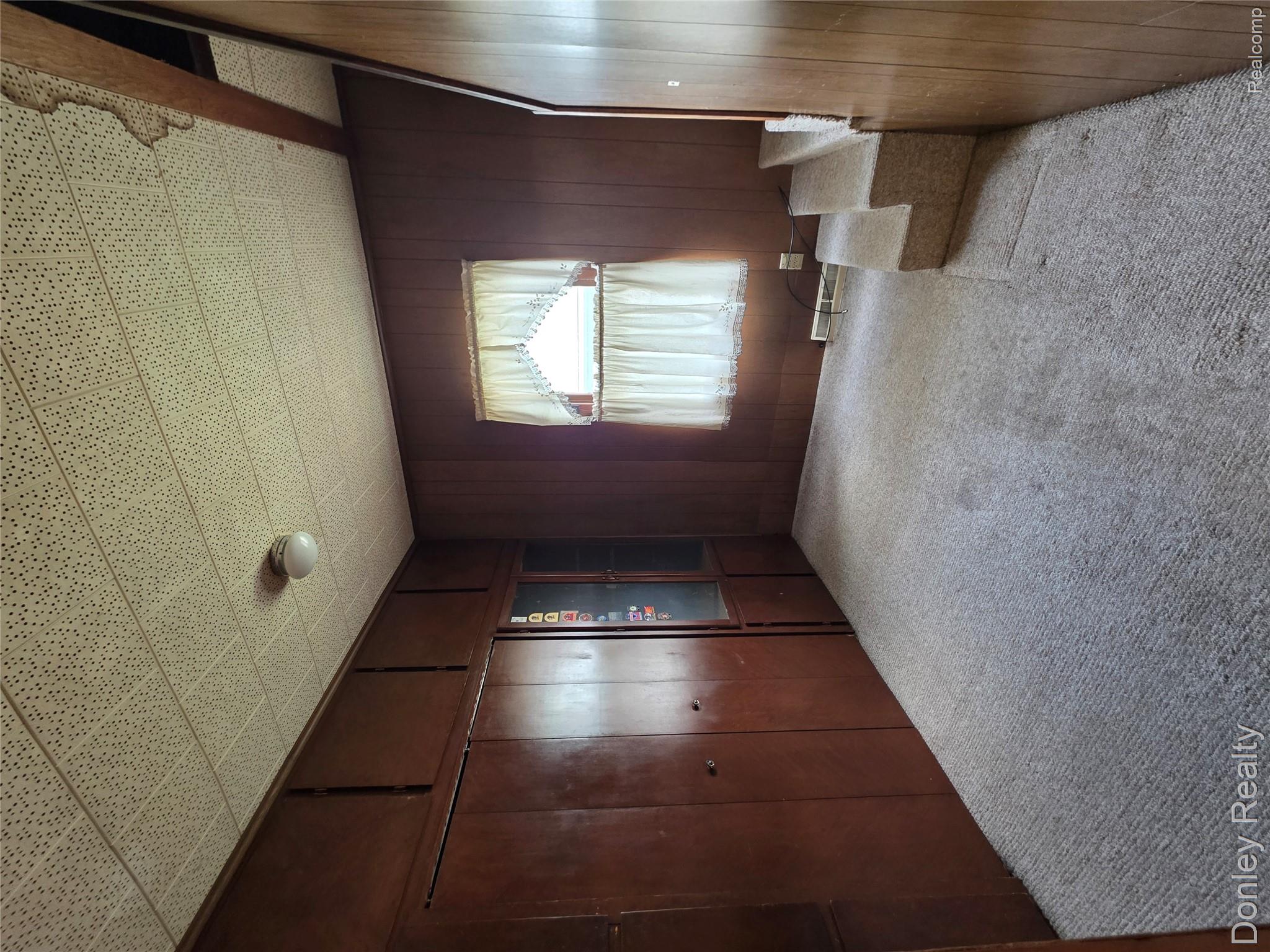 1611 Van Dyke Road Property Photo 14