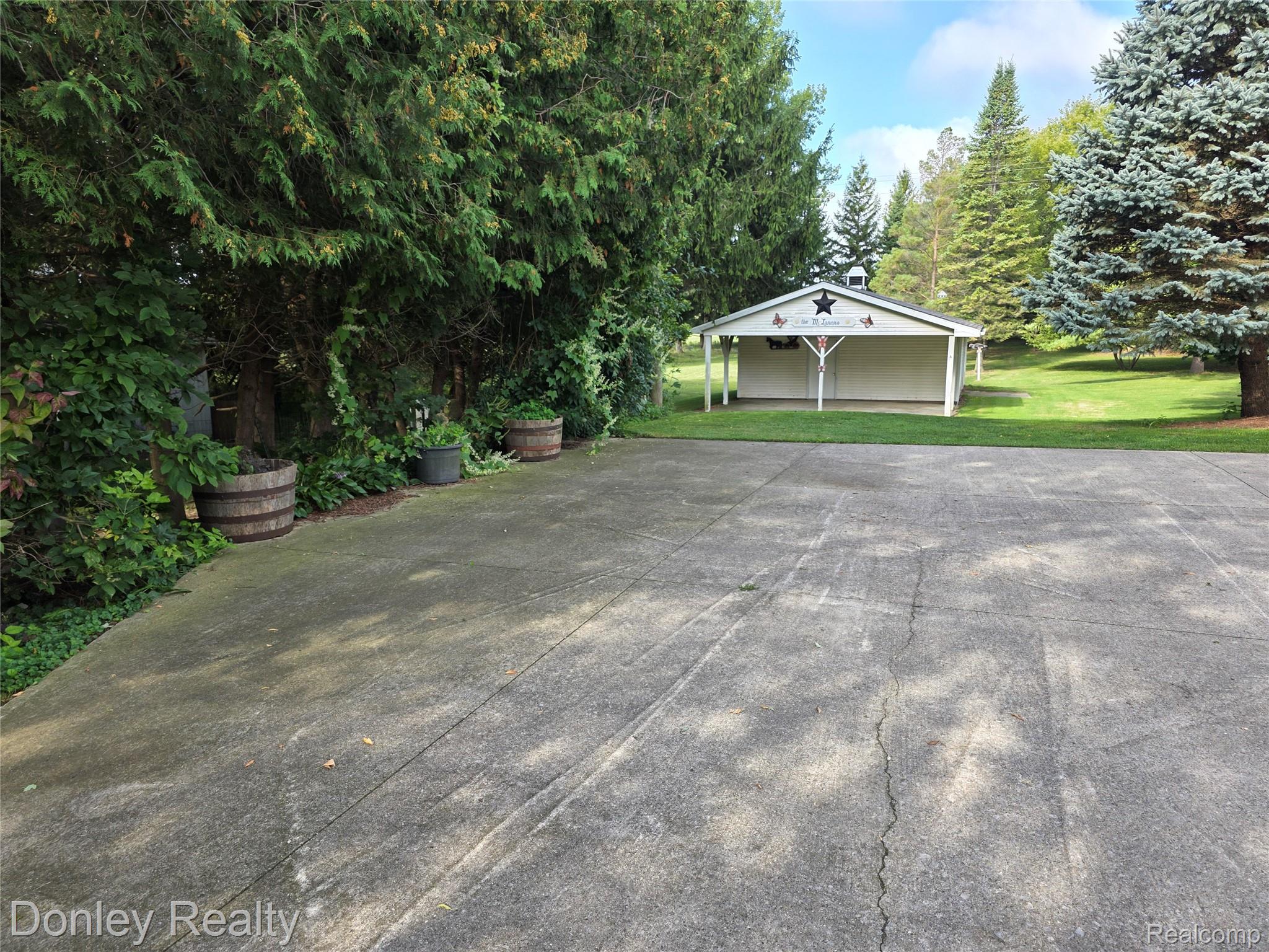 1611 Van Dyke Road Property Photo 31