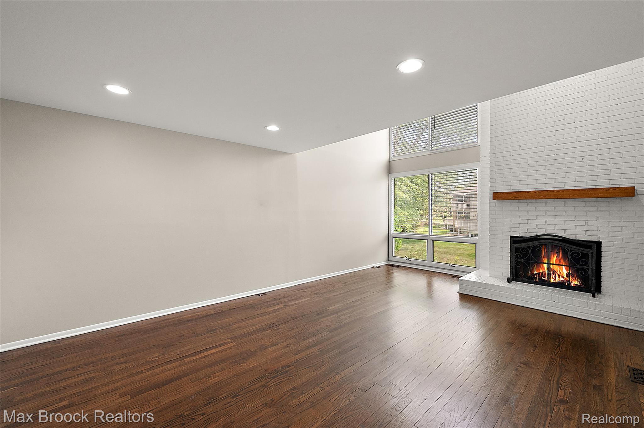 7139 Creeks Crossing Property Photo 8