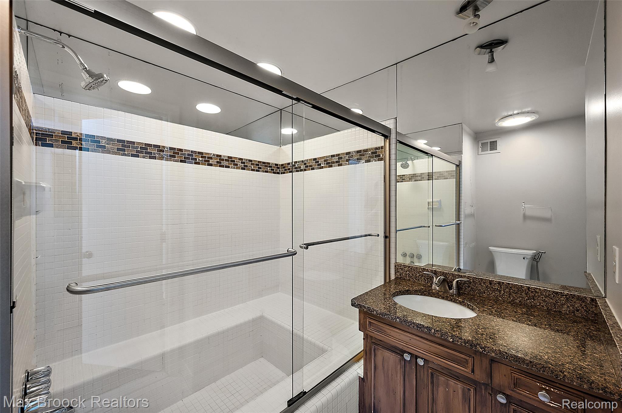 7139 Creeks Crossing Property Photo 17