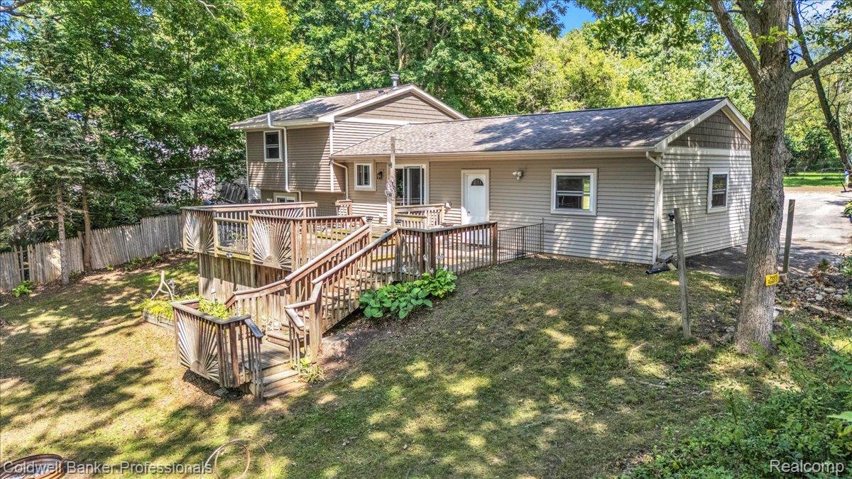 5969 N Bay Property Photo 29