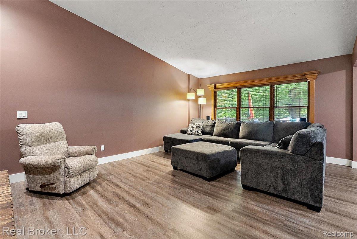4515 Kidder Road Property Photo 5