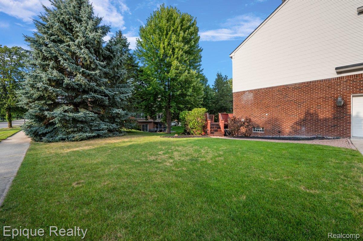 1909 Catlin Drive Property Photo 6