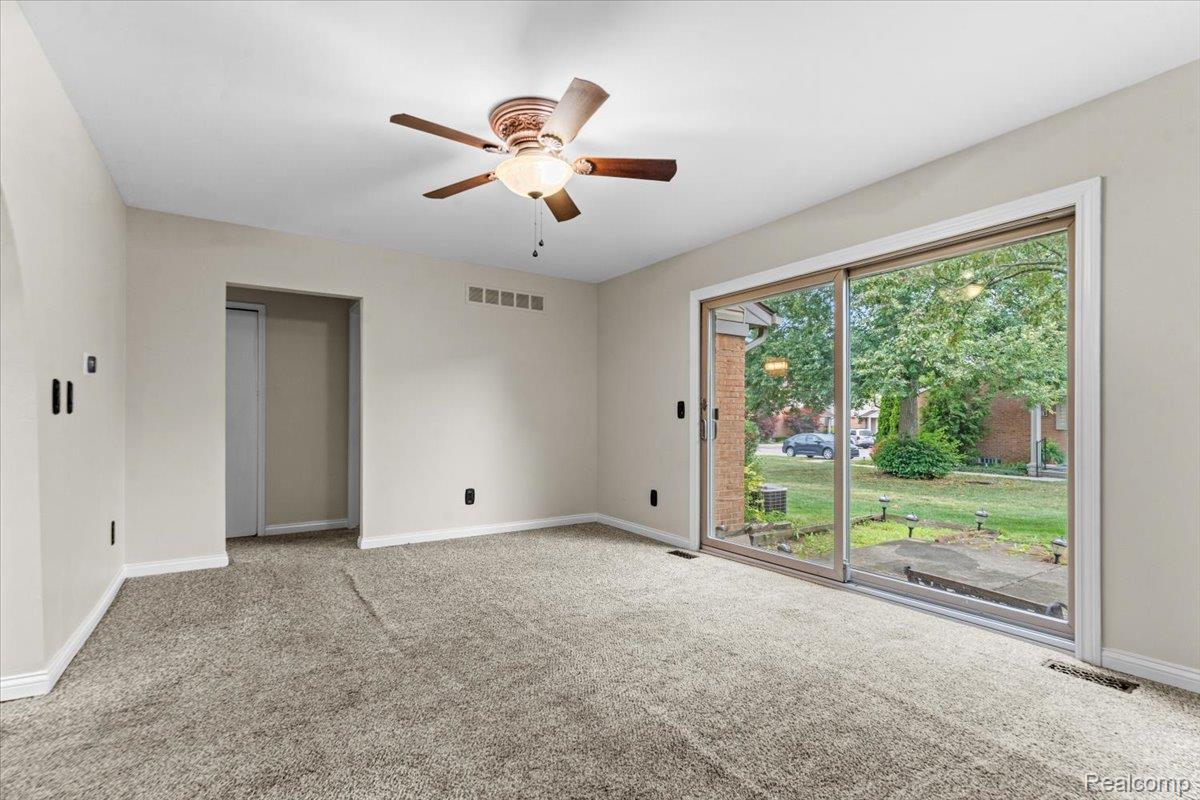 3719 Old Creek Road Property Photo 4