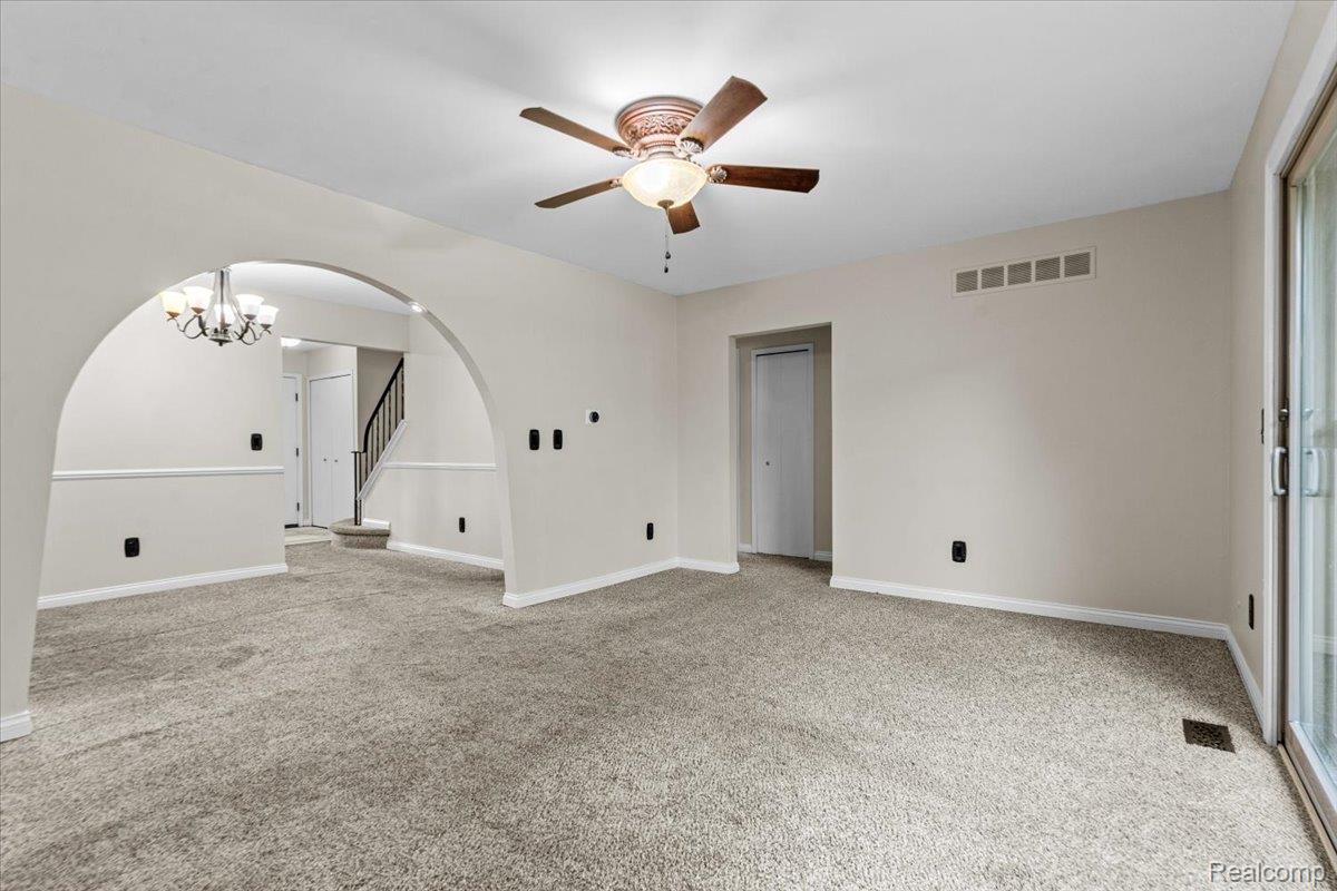 3719 Old Creek Road Property Photo 5