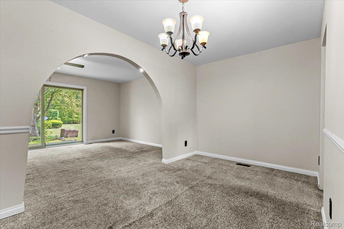 3719 Old Creek Road Property Photo 6