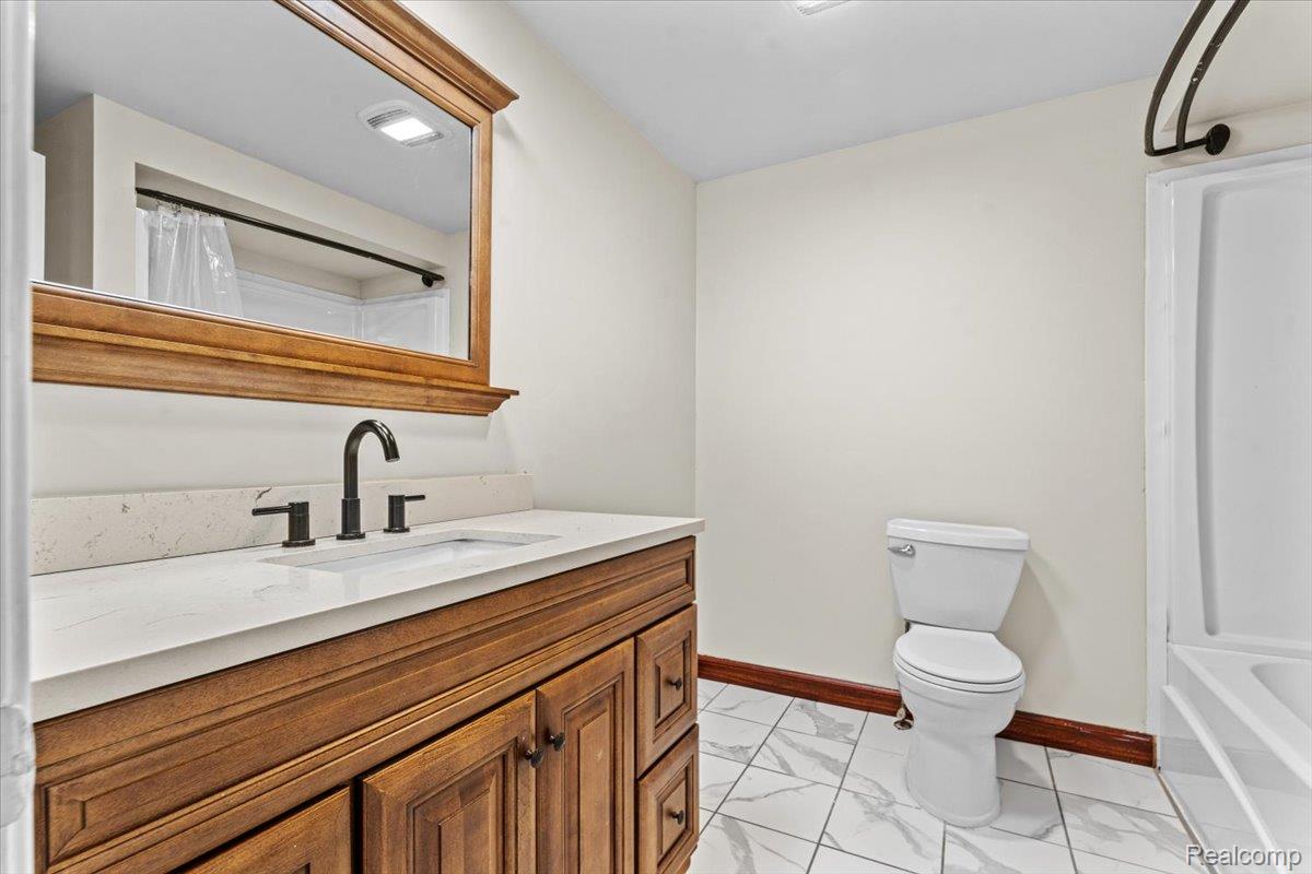 3719 Old Creek Road Property Photo 24