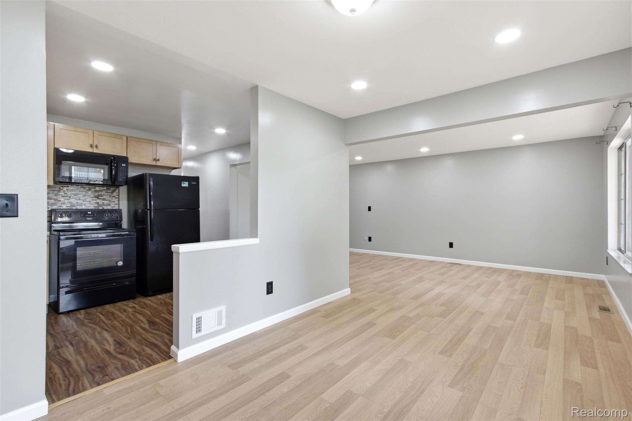 29622 Hoover Road Property Photo 6
