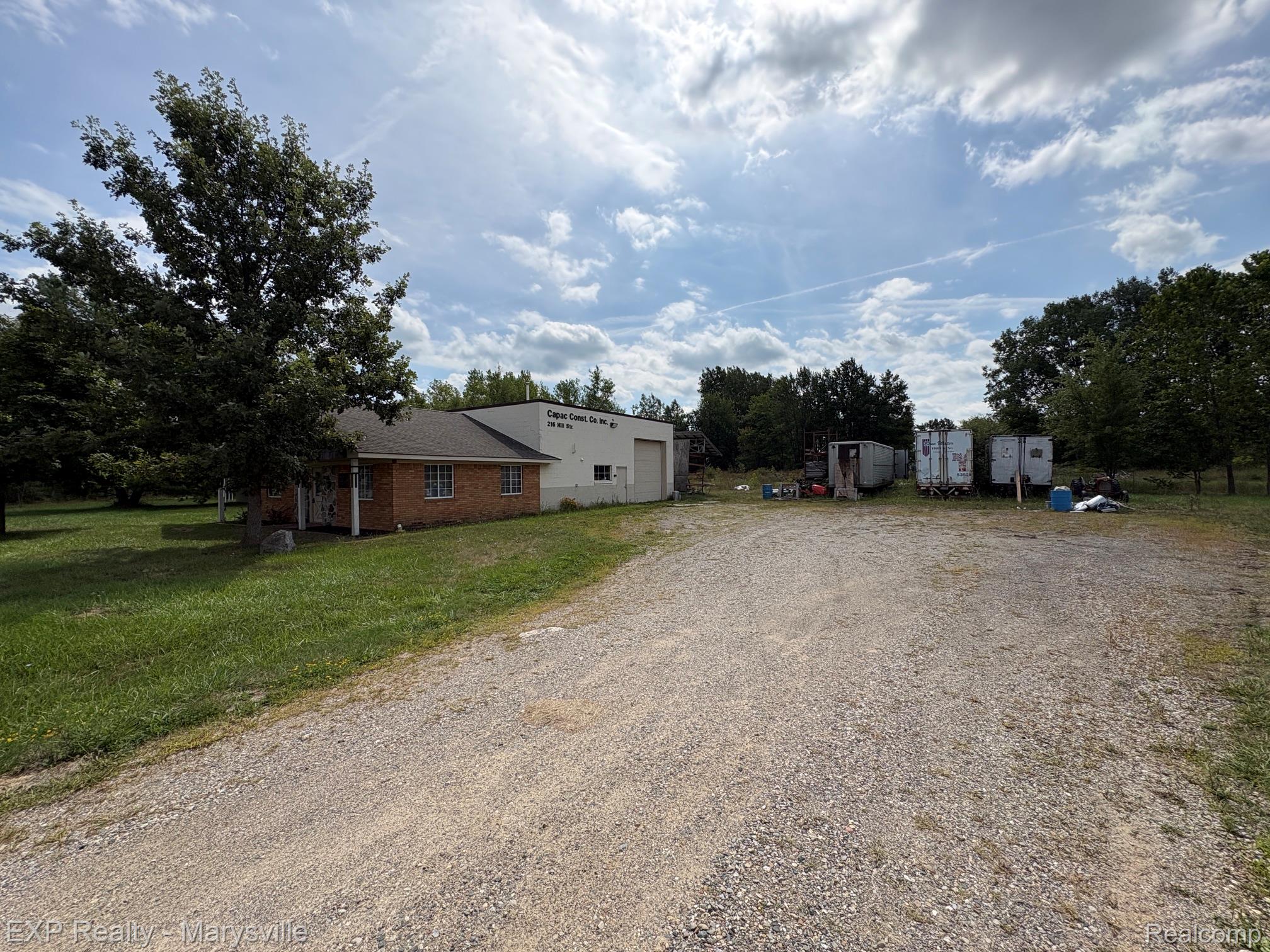 216 Hill Street Property Photo 2