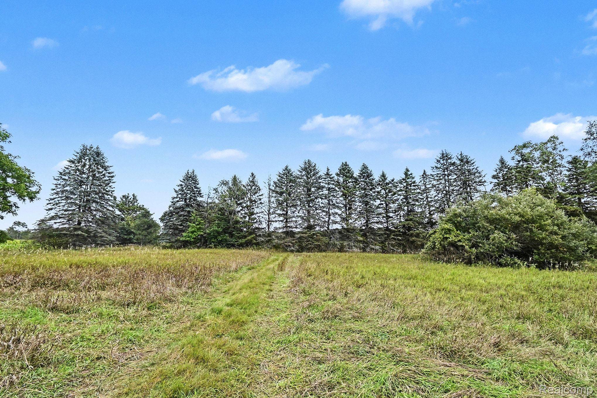 8145 Beardslee Road Property Photo 4