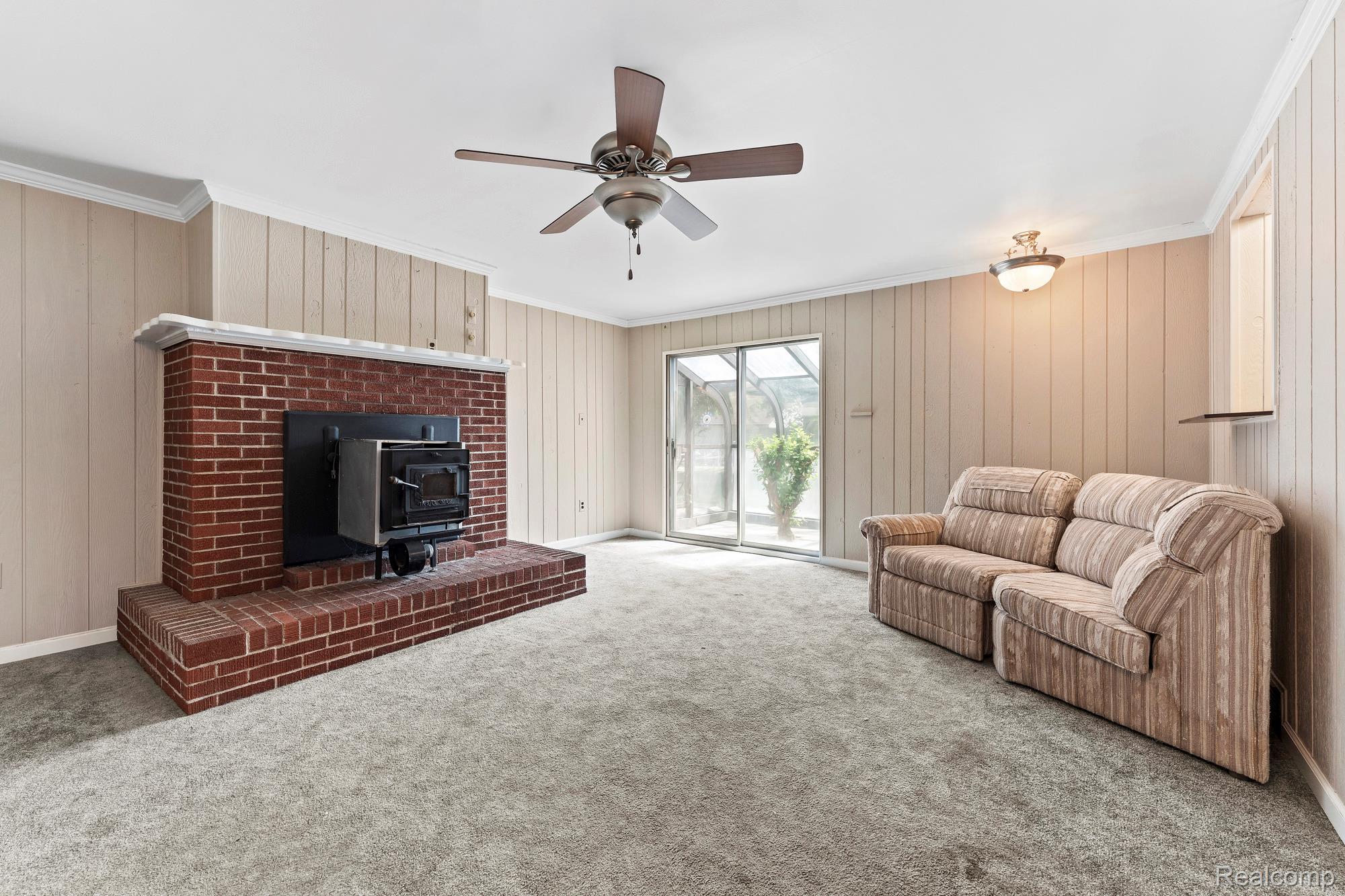 25839 Fairgrove Street Property Photo 10