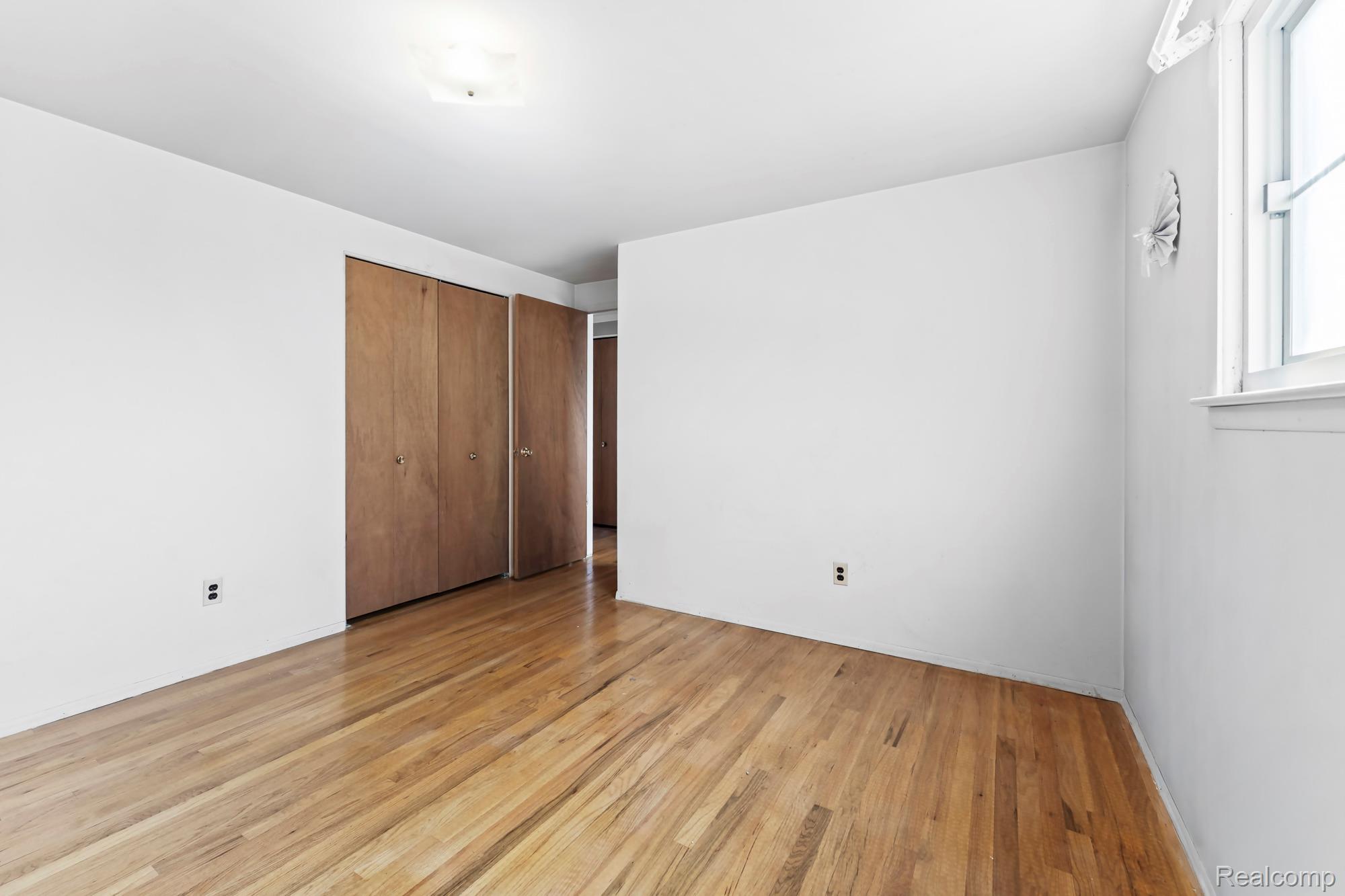 25839 Fairgrove Street Property Photo 16