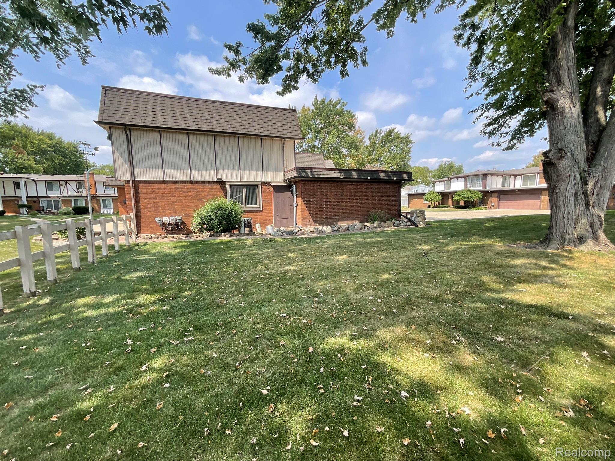 32450 Barclay Square Property Photo 6