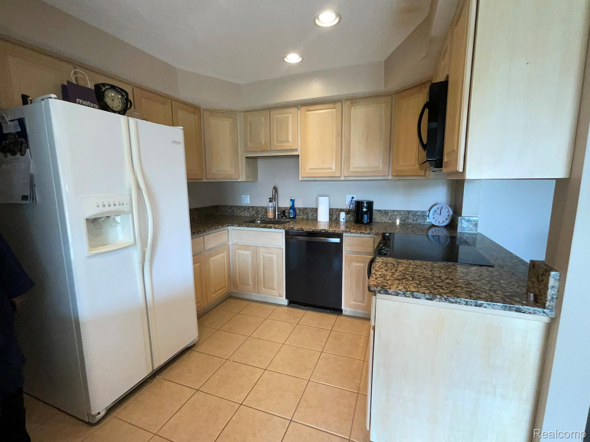 32450 Barclay Square Property Photo 11