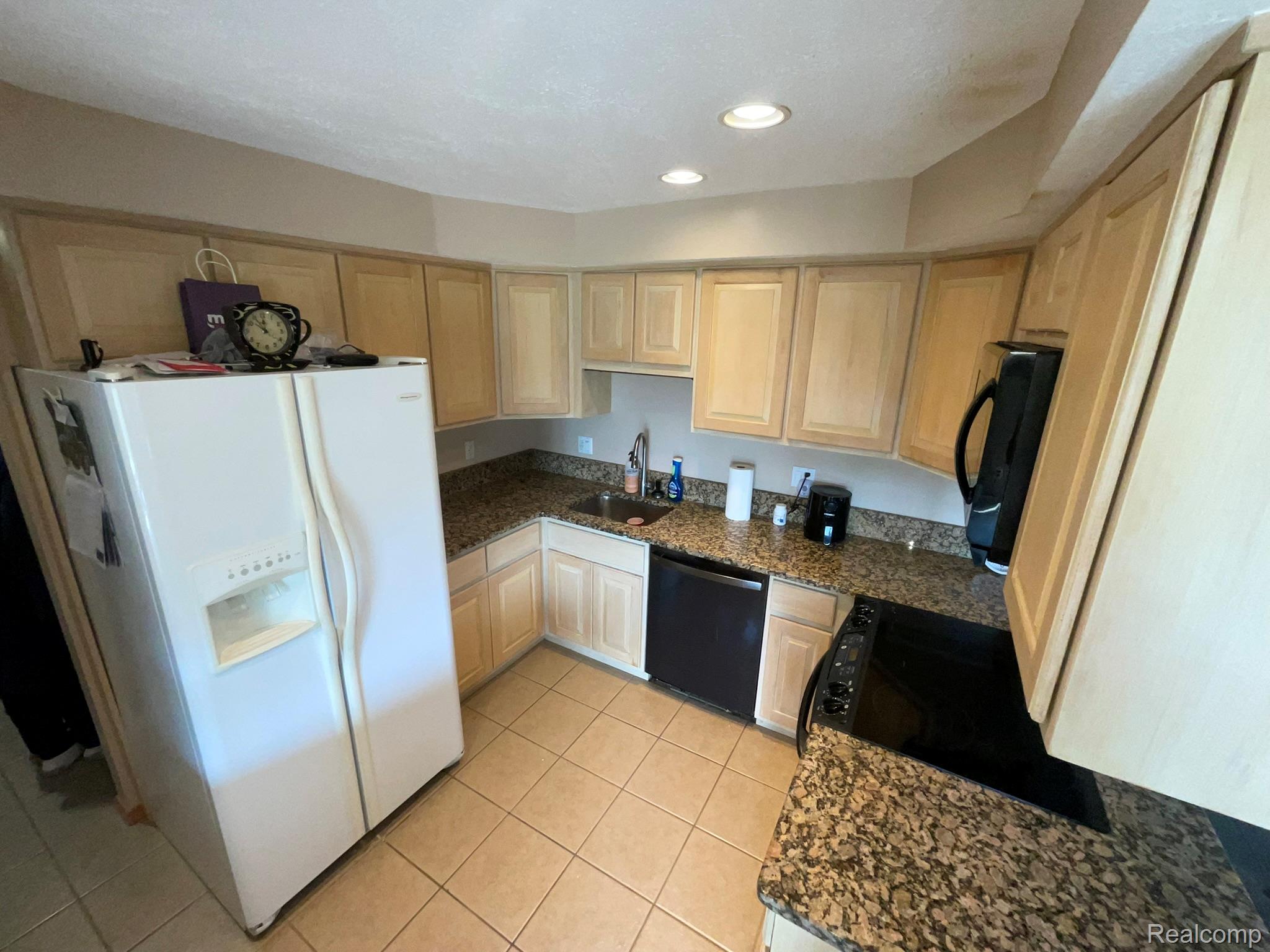 32450 Barclay Square Property Photo 16