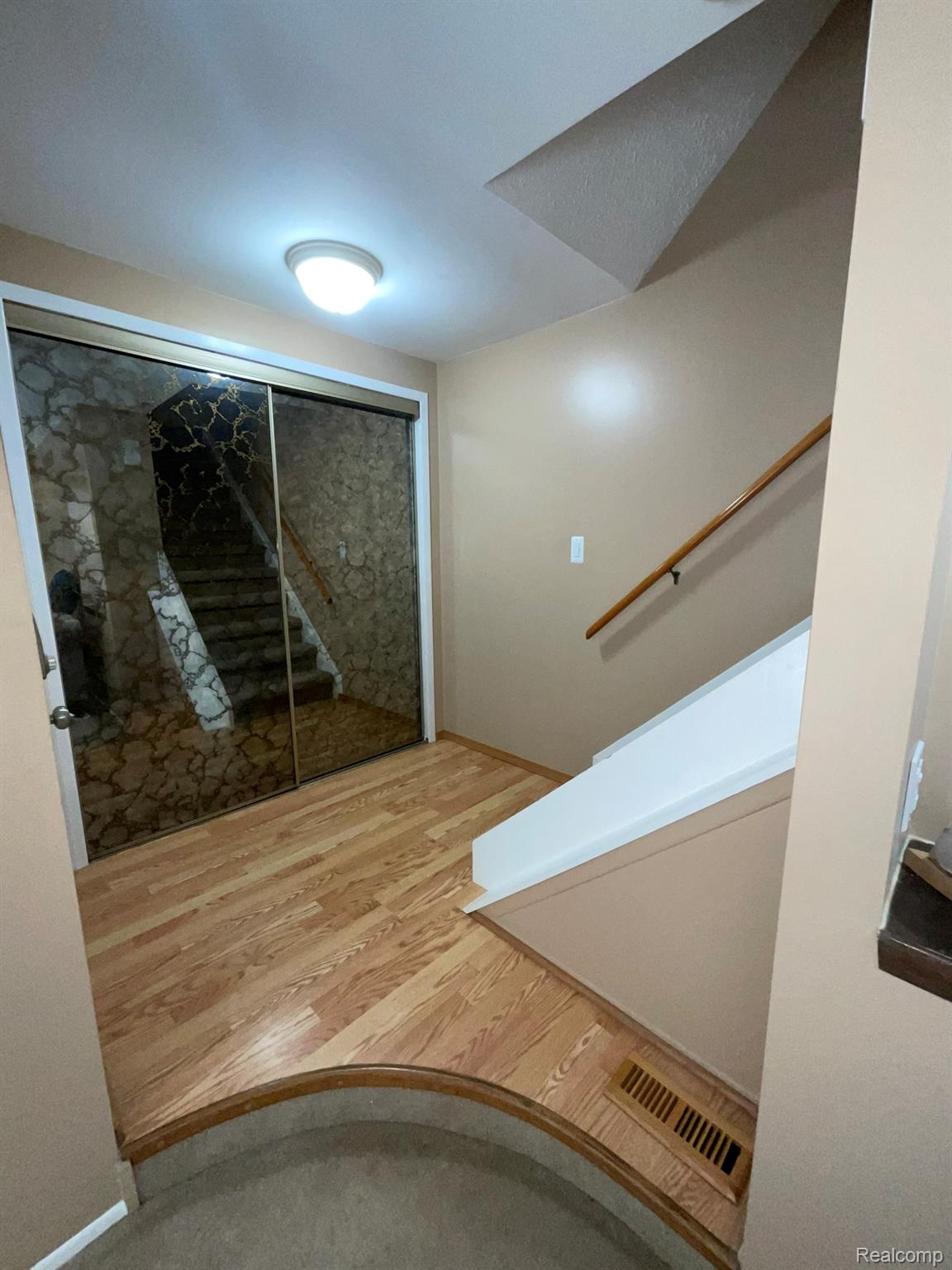32450 Barclay Square Property Photo 20