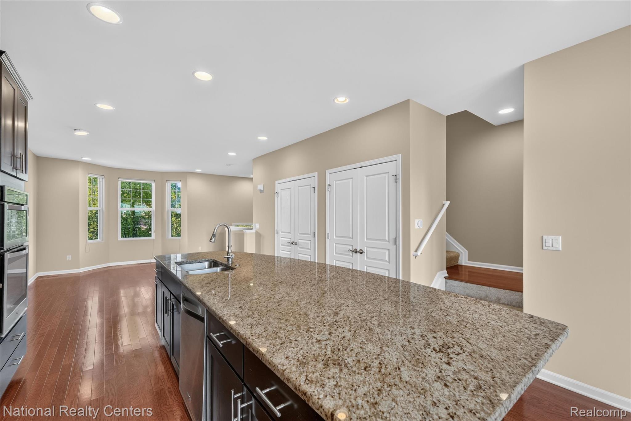 330 Glenhurst Boulevard Property Photo 16