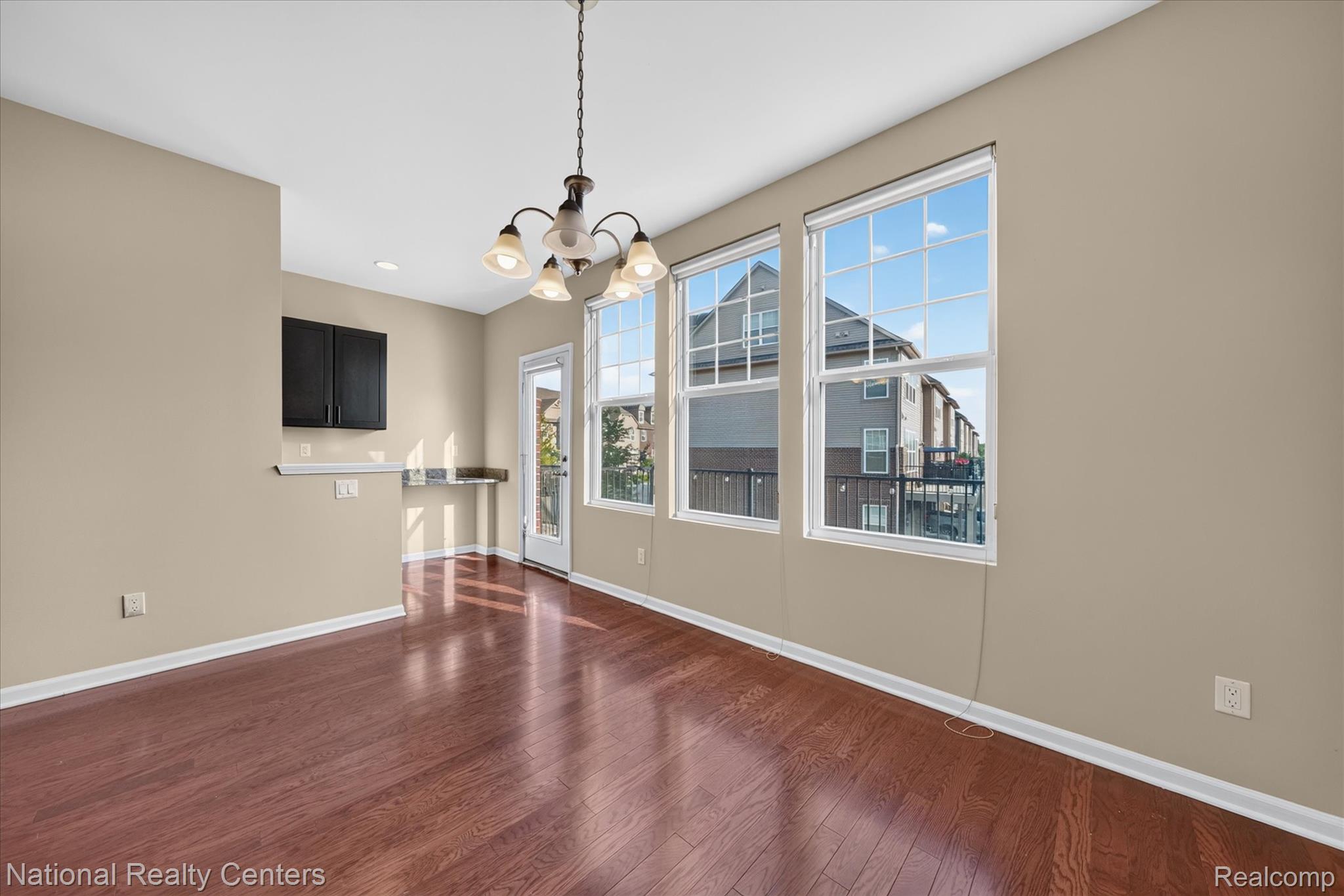 330 Glenhurst Boulevard Property Photo 22