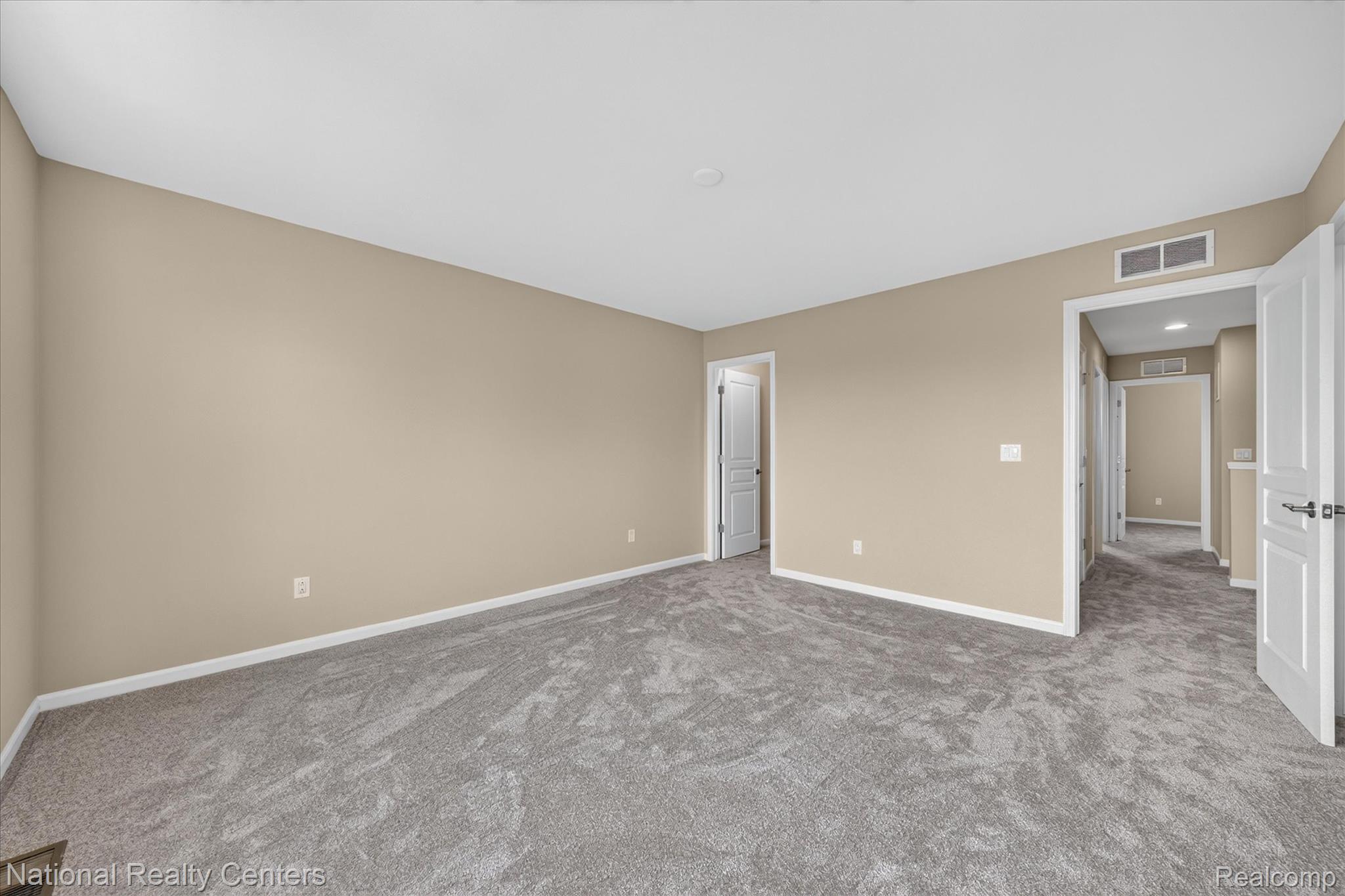 330 Glenhurst Boulevard Property Photo 31