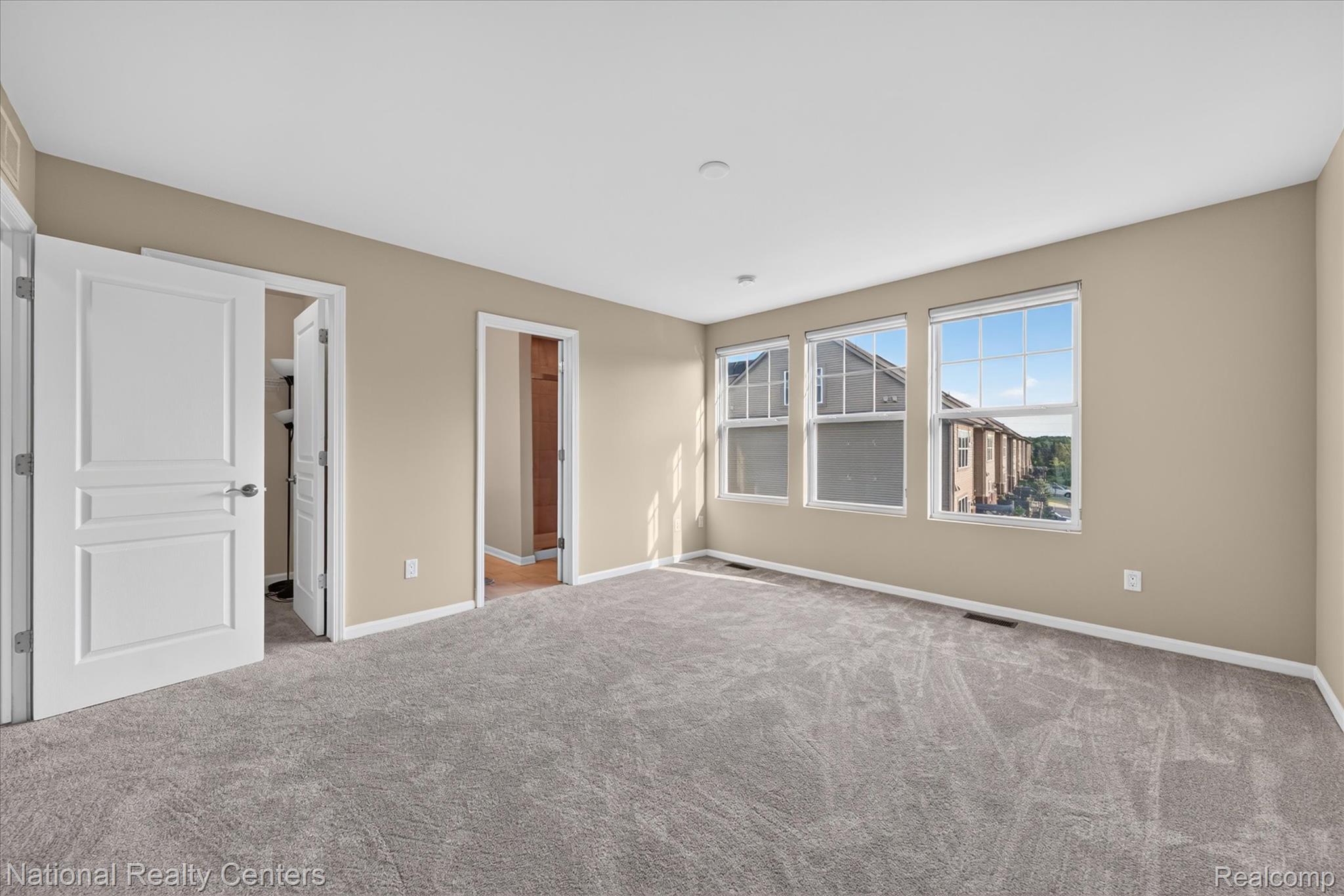 330 Glenhurst Boulevard Property Photo 32